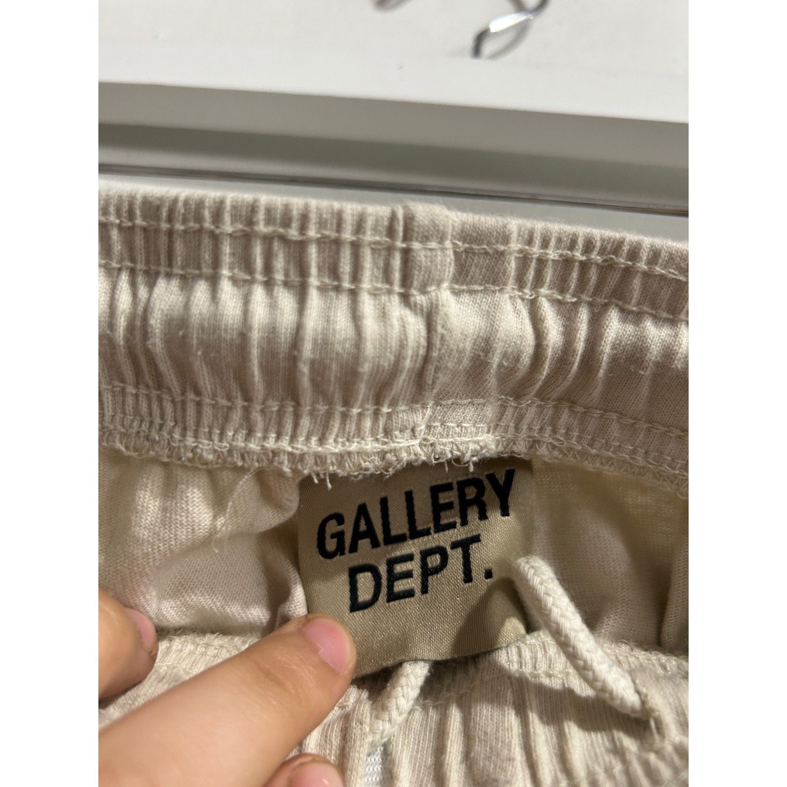 Gallery Dept. GALLERY DEPT. INSOMIA SHORT 'WHITE' SIZE XL PREOWNED Size US 31 - 5 Thumbnail