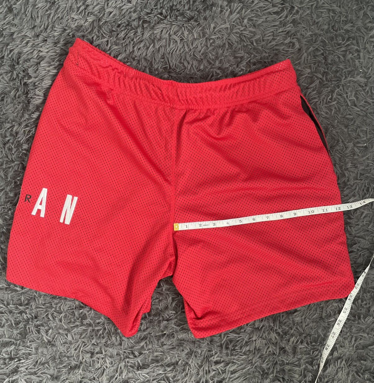 Jordan Brand Men Size Large Nike Air Jordan Mesh Shorts Red Above Knee Size US 34 / EU 50 - 6 Thumbnail