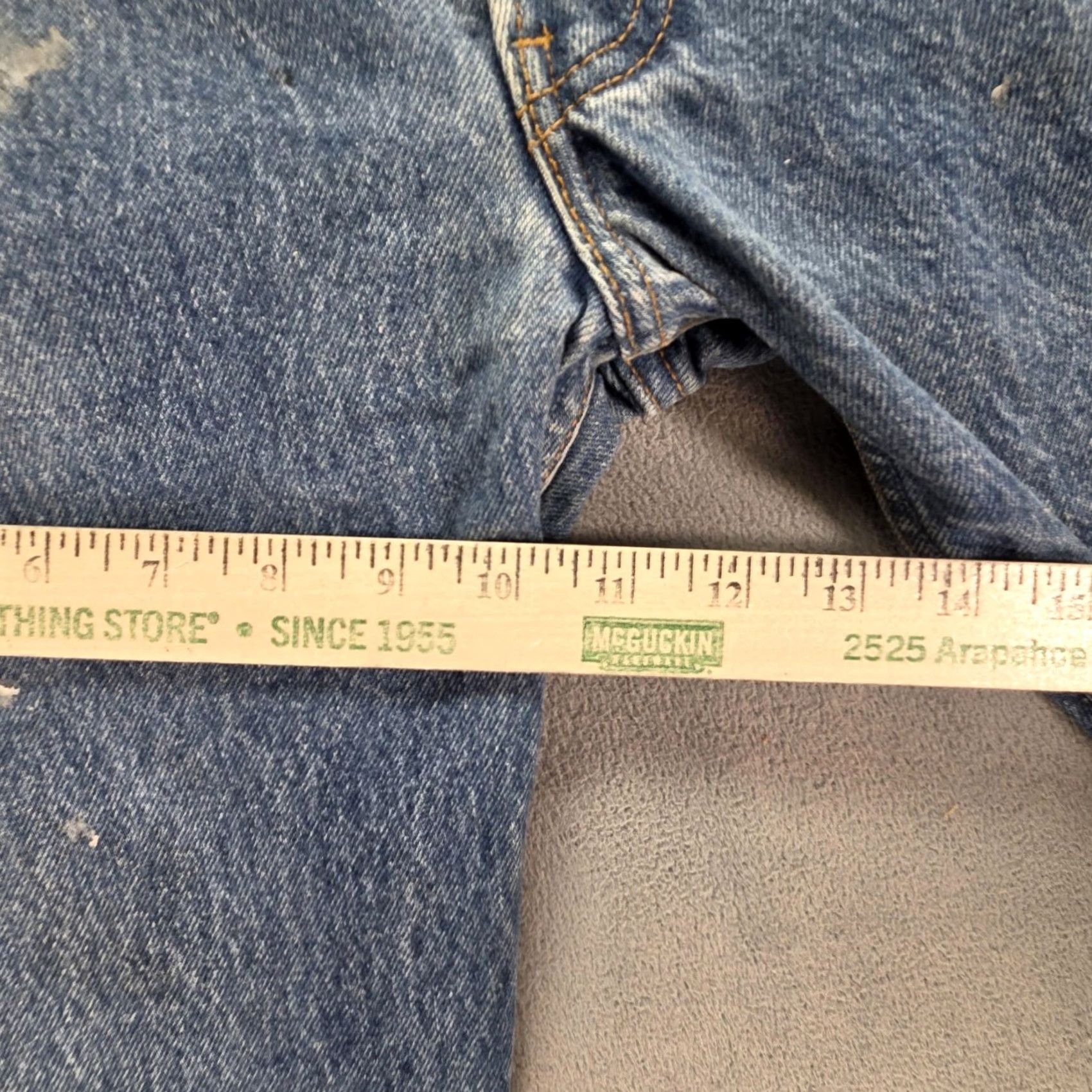 Levi's VINTAGE Levi's 501 Jeans Mens Blue Wash Straight Button Fly 30x33 USA 90s Fit Regular Mens Size US 30 / EU 46 - 6 Thumbnail