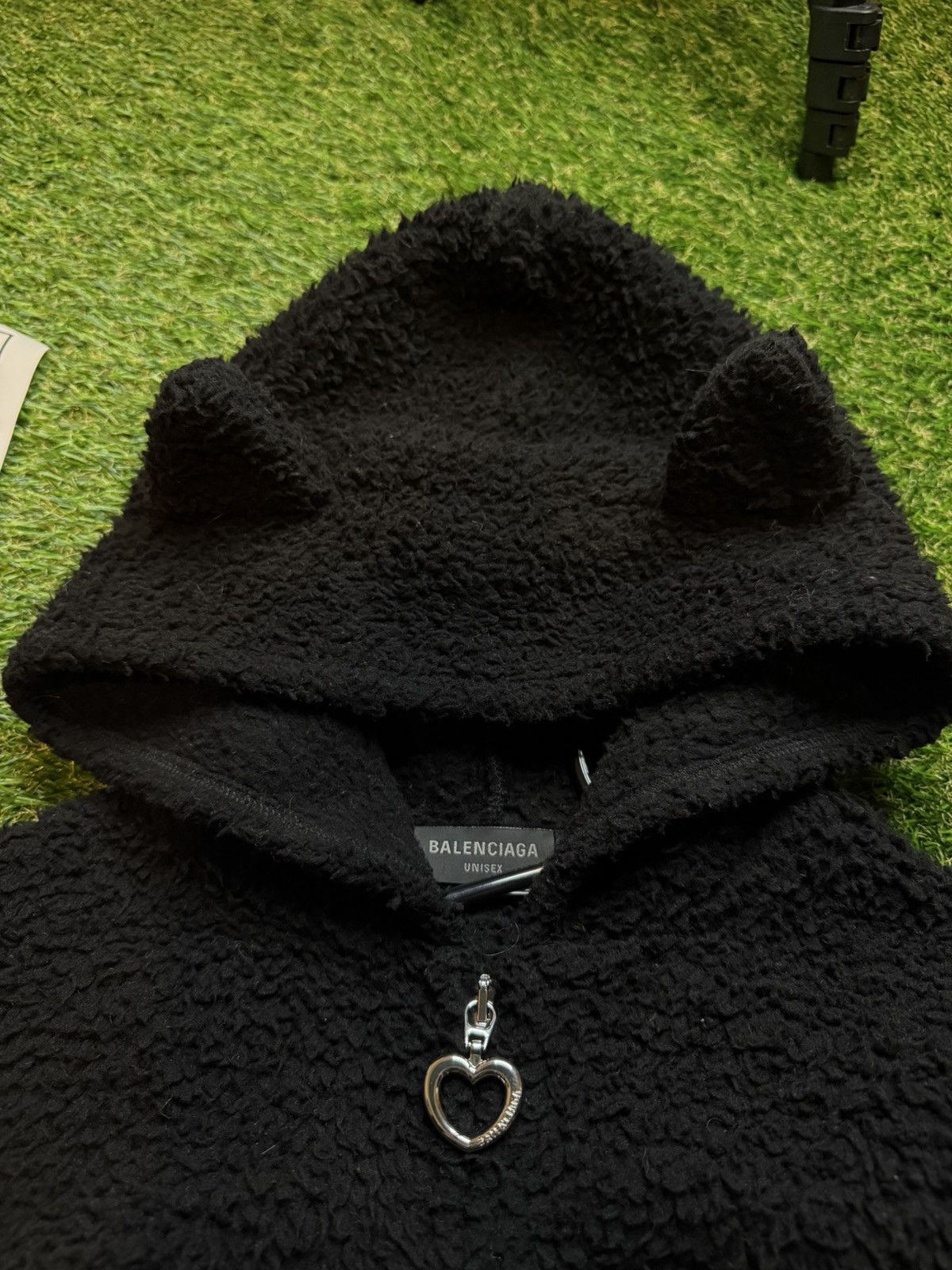 Balenciaga RARE Balenciaga Softwear Heart Cute Zip Up Hoodie Size US M / EU 48-50 / 2 - 6 Thumbnail