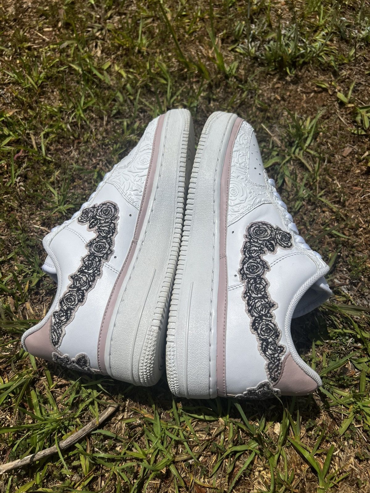 Nike CLEAN Nike AF1 Low size 8.5 Mens Doernbecher 2019 Air Force Size US 8.5 / EU 41-42 - 4 Thumbnail