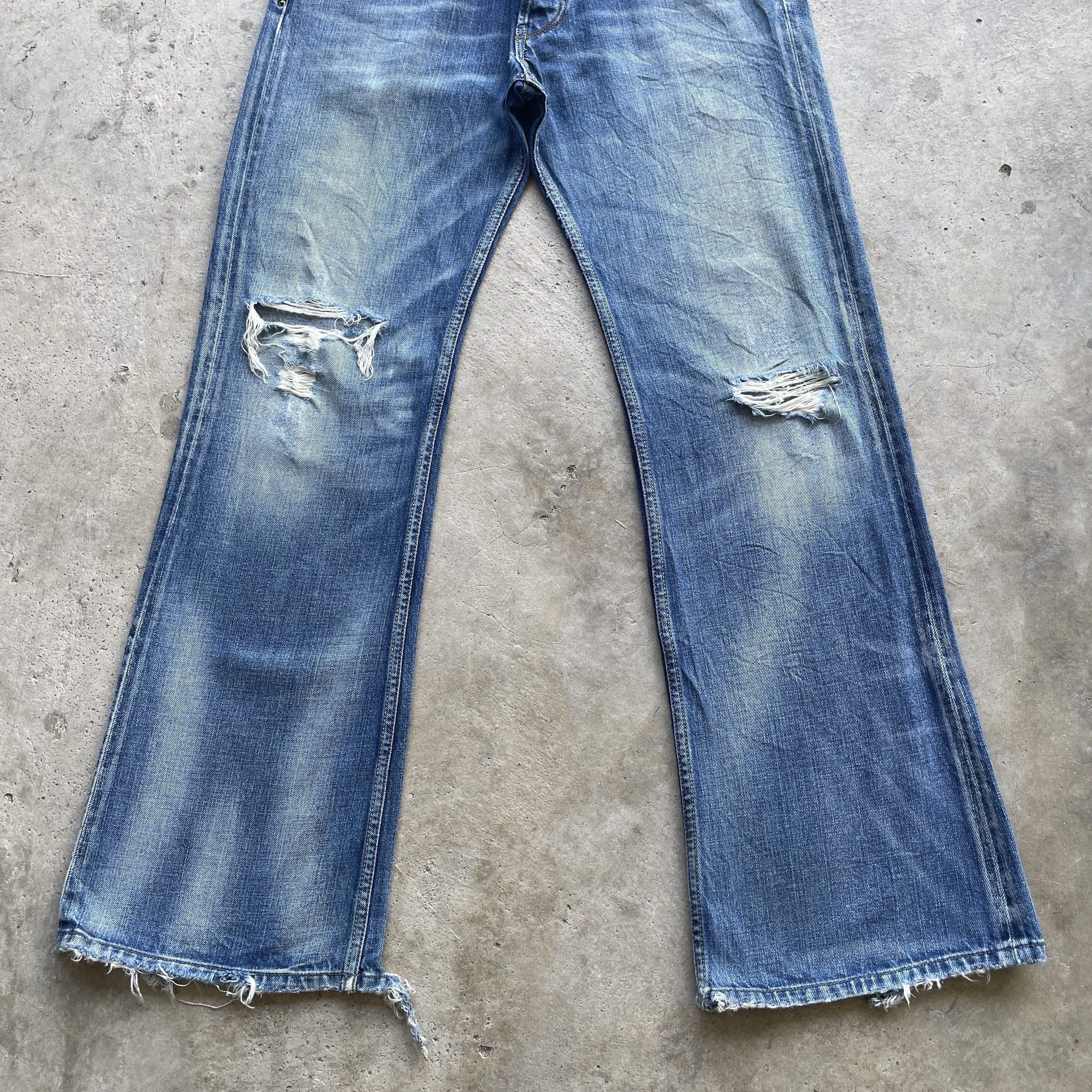 Diesel Vintage Diesel Industry Distressed Wash BootCut Jeans Pants Size US 32 / EU 48 - 5 Thumbnail