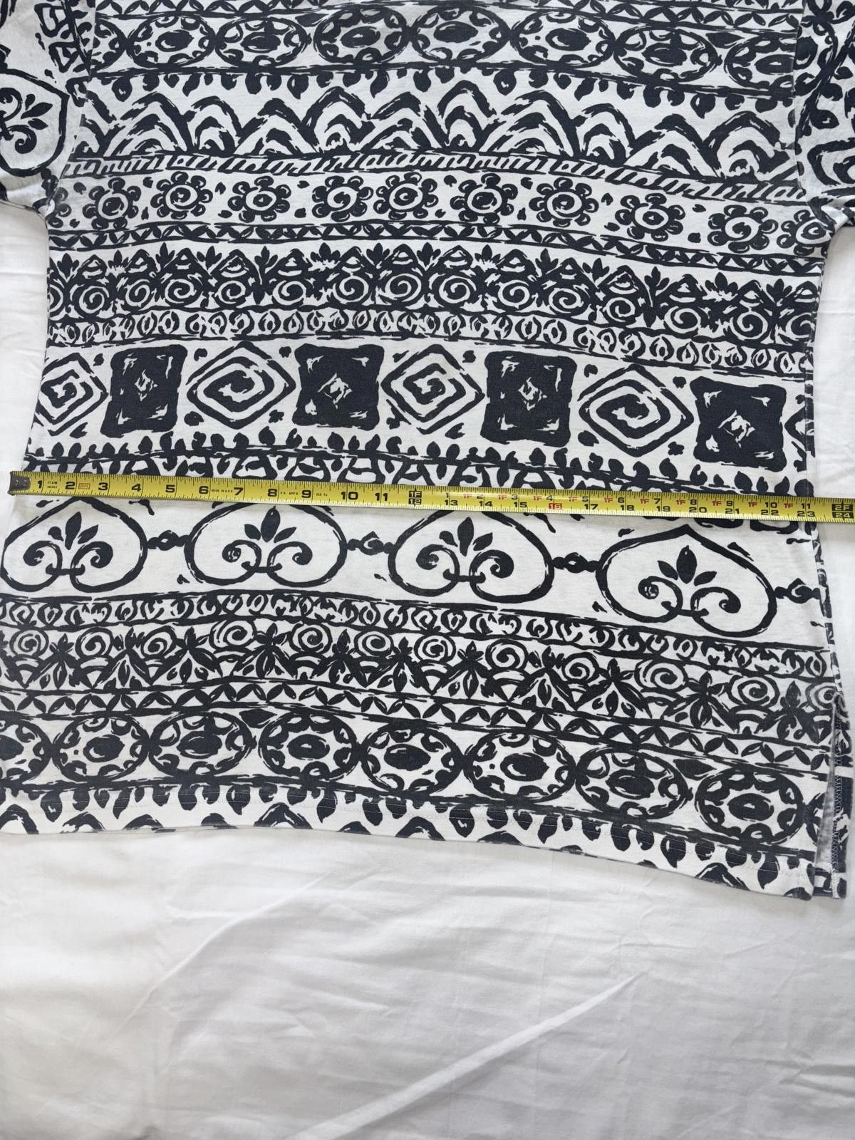 New York Yankees Vintage Chic Graphic Tee - Black and White Size M / US 6-8 / IT 42-44 - 6 Thumbnail