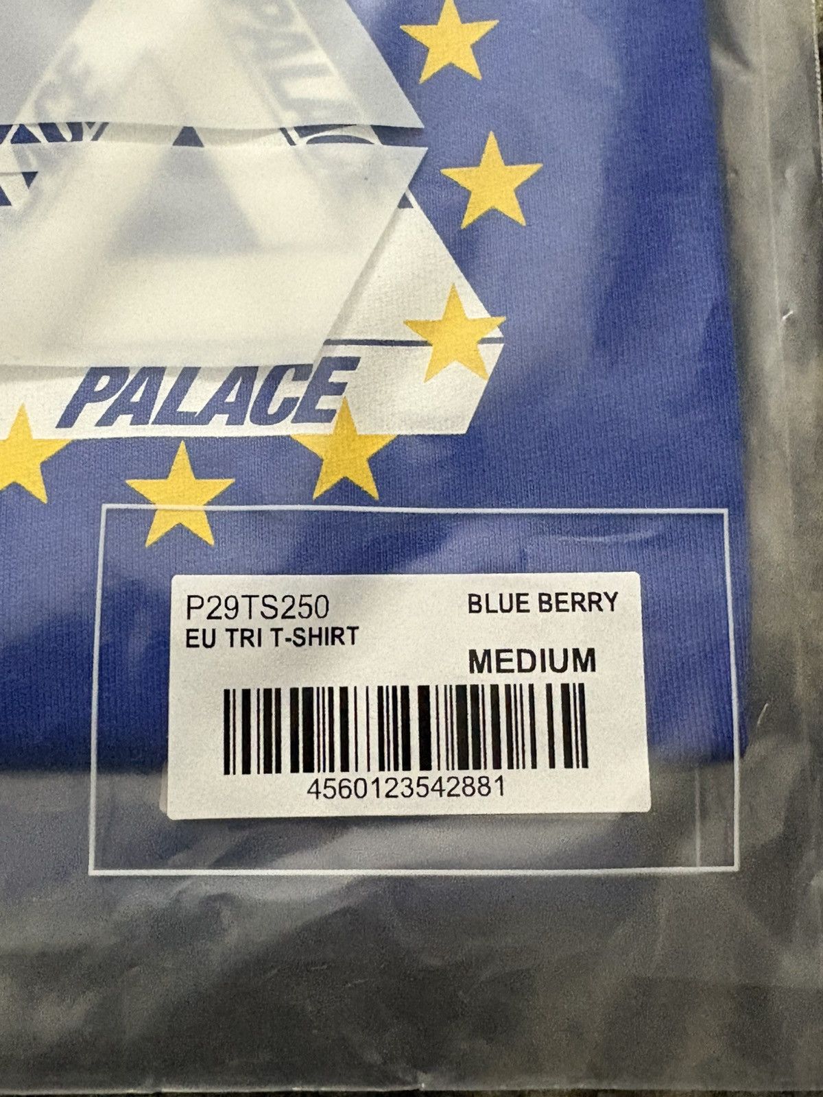 Palace Palace EU European Union Tri Ferg T-Shirt Size US M / EU 48-50 / 2 - 4 Thumbnail