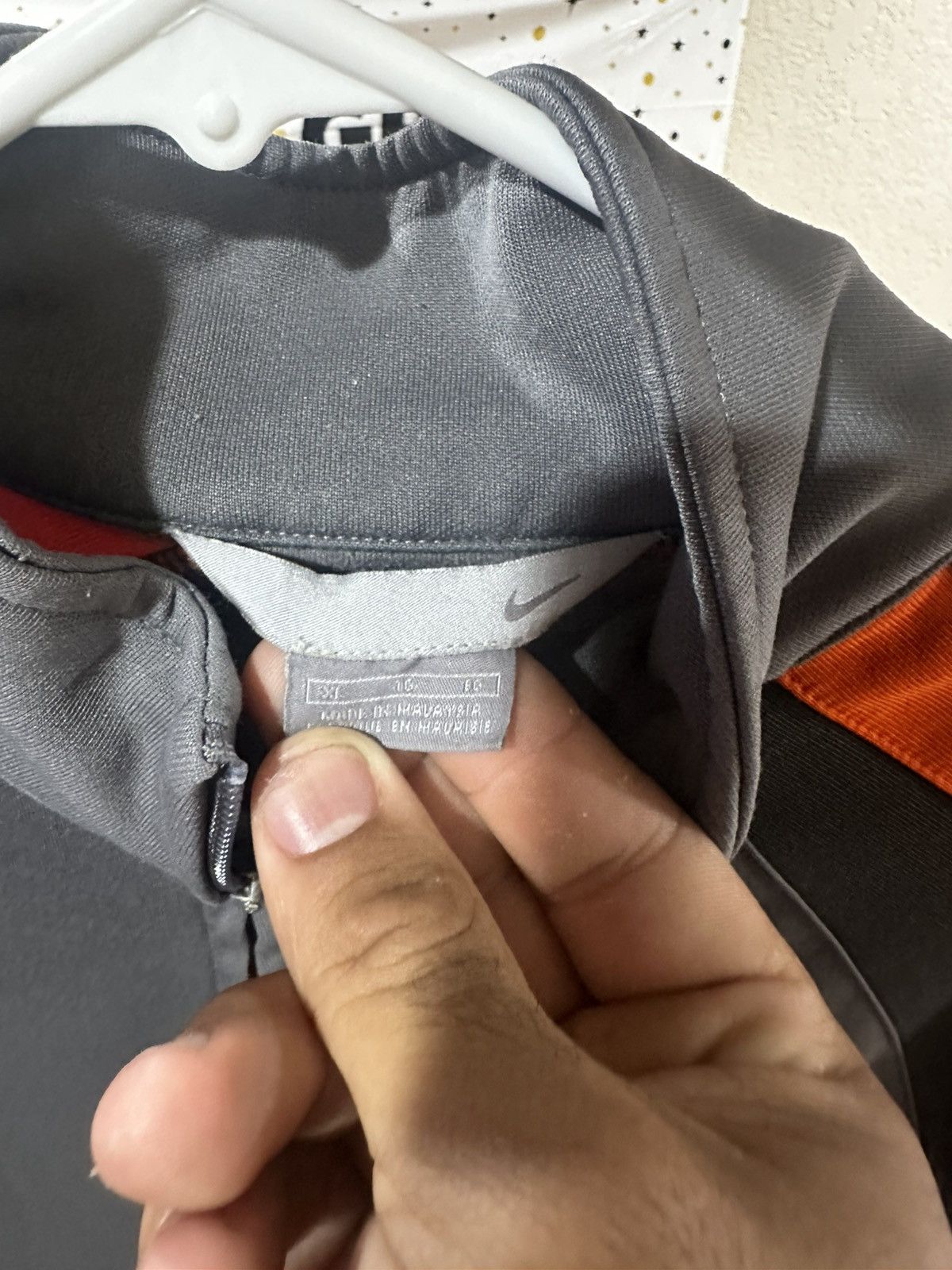 Nike VINTAGE Nike Zip up Size US XL / EU 56 / 4 - 4 Thumbnail