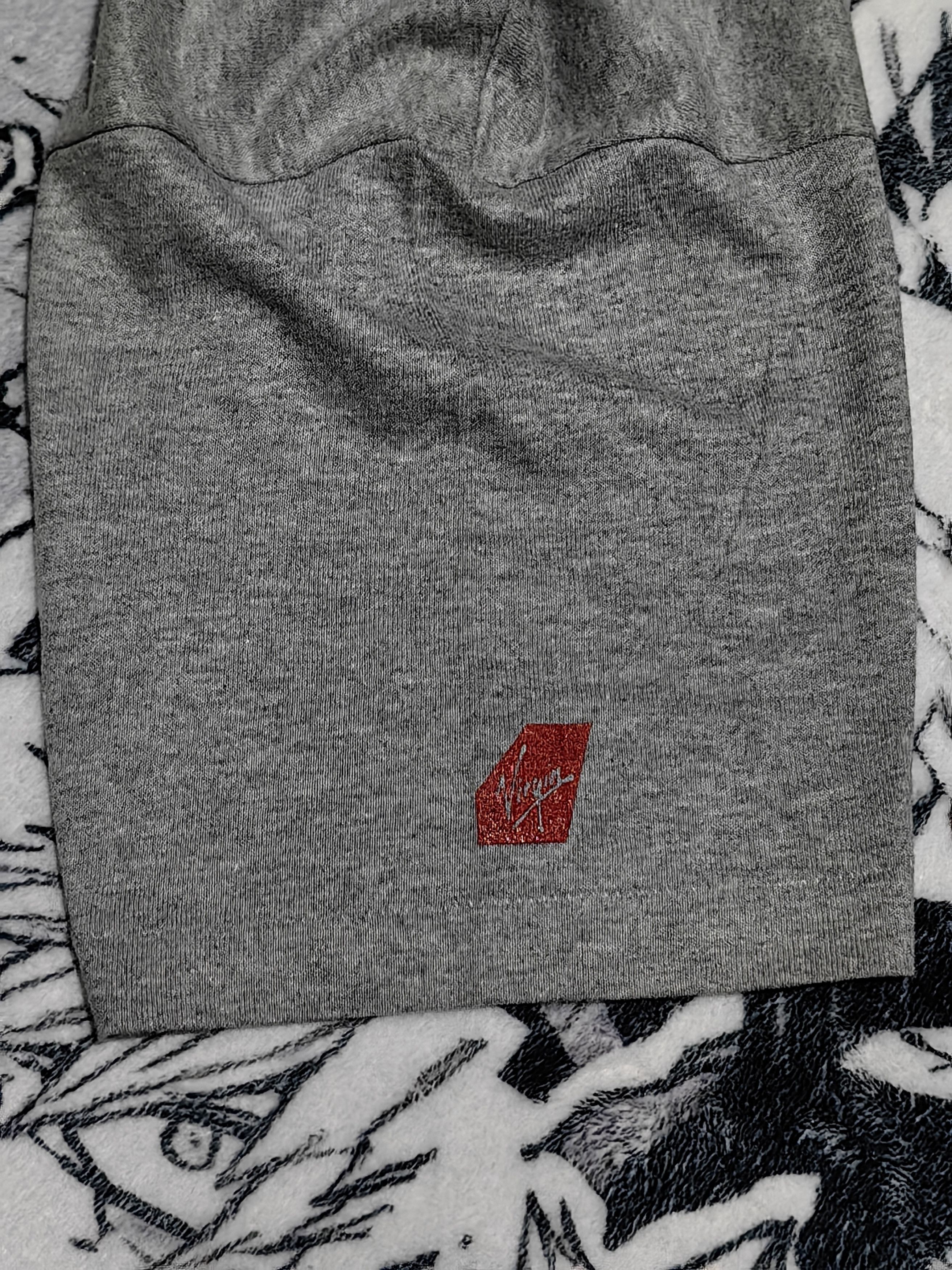 Hanes Vintage 80s Virgin Records Hanes Poly-Cotton (Rare) Size US M / EU 48-50 / 2 - 3 Thumbnail
