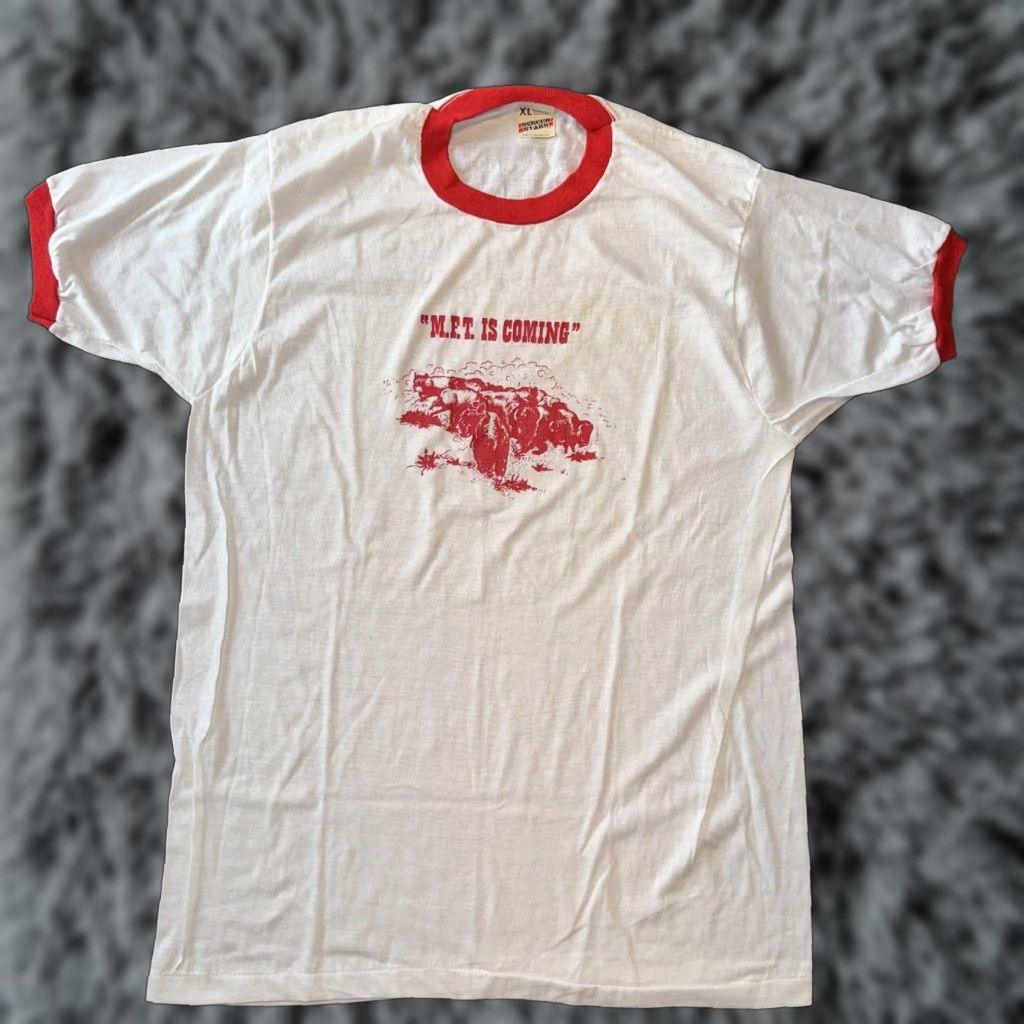 Vintage VINTAGE Screen Stars T Shirt Ringer XL Buffalo USAF M.F.T. Is Coming 1980s Graphic Tee Men White Short Sleeve Crew Neck USA Buffalo 29" long by 20" Size US XL / EU 56 / 4 - 1 Thumbnail