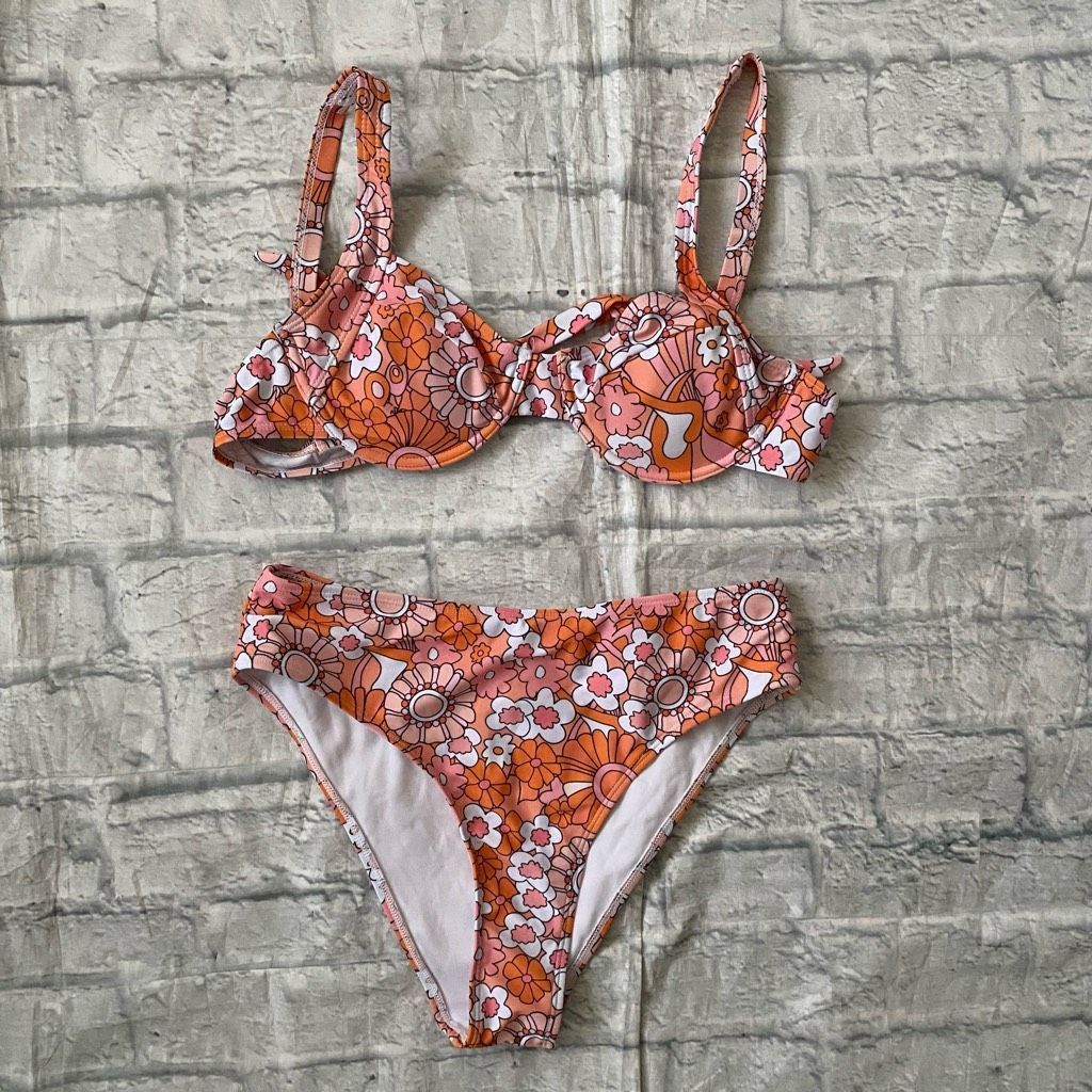 Other Women M 2 piece floral print hi leg bikini bottom & tie back Size ONE SIZE - 1 Thumbnail