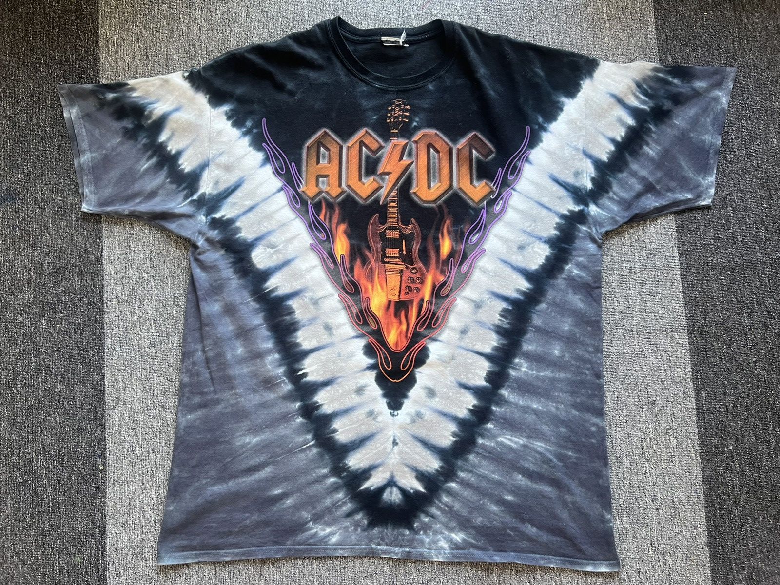 Liquid Blue AC/DC Hell’s Bells Size US XL / EU 56 / 4 - 2 Thumbnail