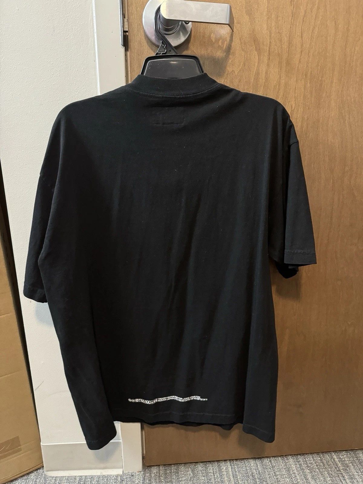 Formula 1 Lewis Hamilton Plus 44 Takashi Murakami Suzuka Japan Tee Size US M / EU 48-50 / 2 - 2 Thumbnail