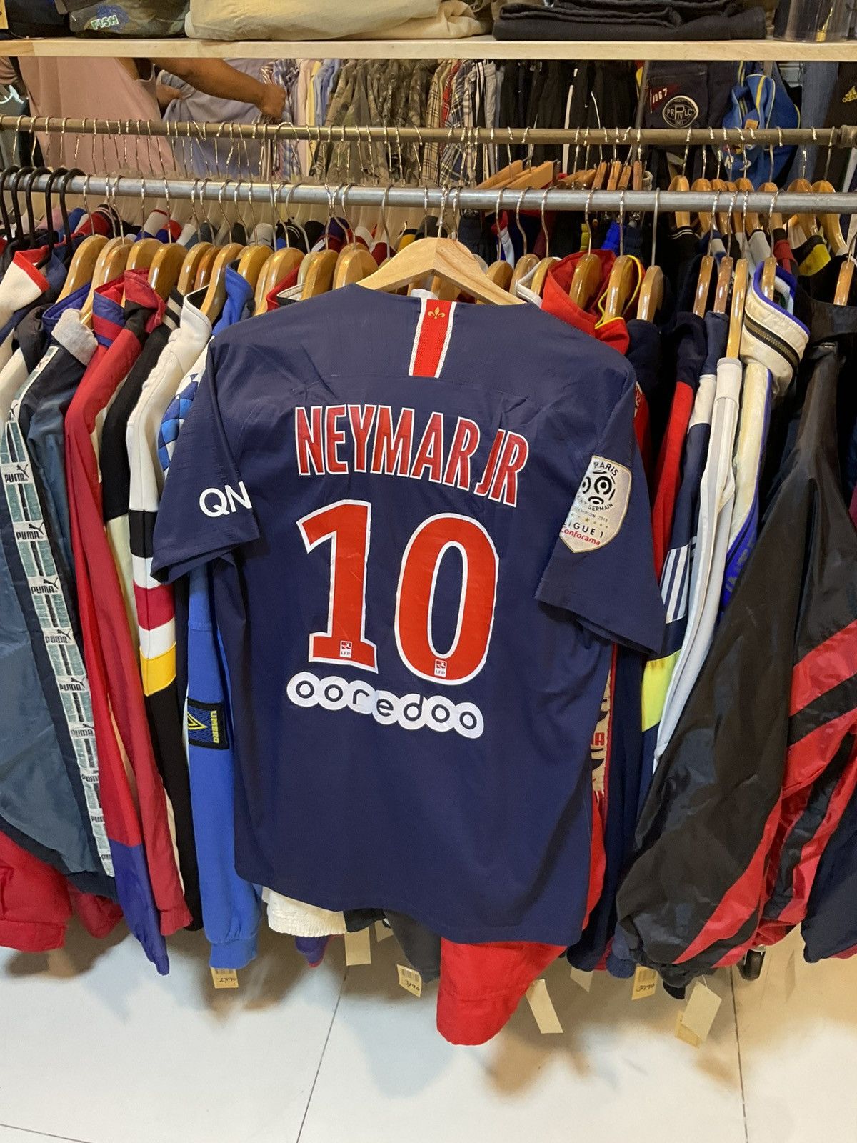 Nike 2018-2019ParisSaint-GermainHomeKitNEYMAR10PlayerVersion Size US L / EU 52-54 / 3 - 1 Thumbnail