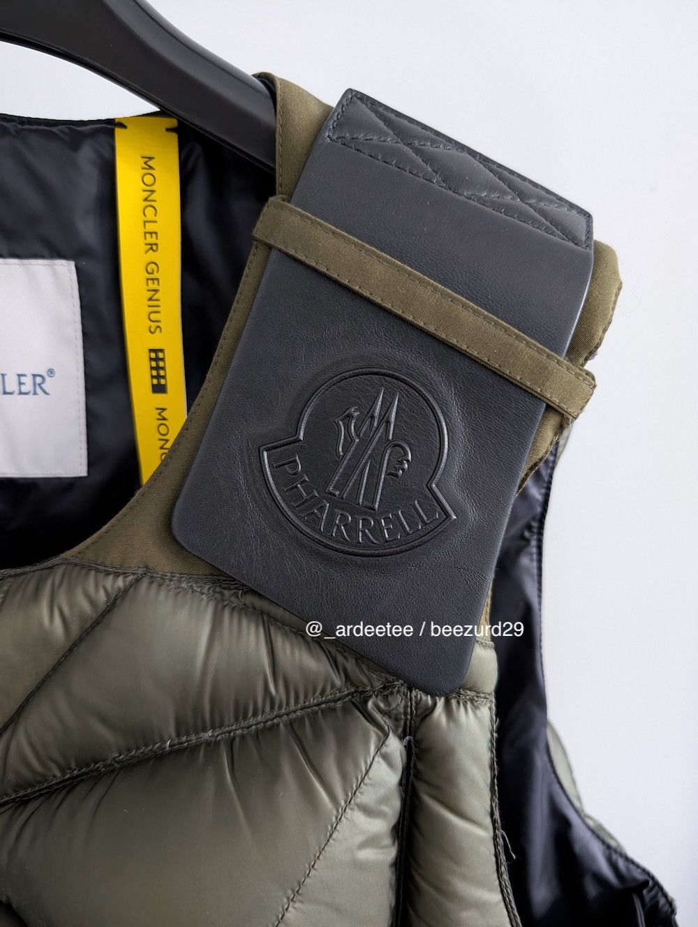 Moncler Genius × Pharrell *NEW* RARE PHARRELL HOLLY QUILTED PUFFER DOWN VEST FW23 Size US M / EU 48-50 / 2 - 7 Thumbnail