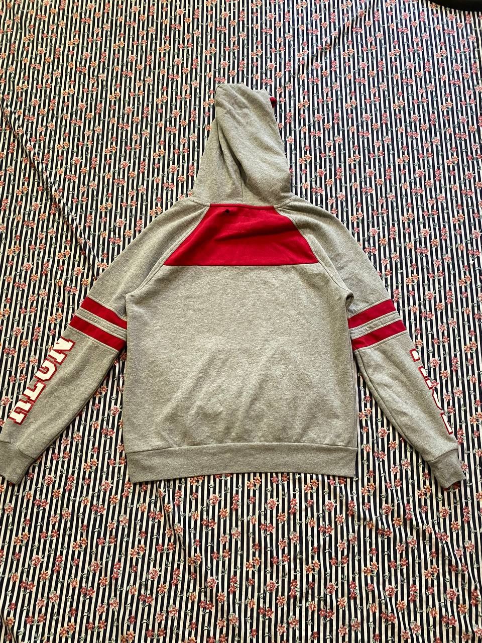 True Religion vintage streetwear True Religion big logo Sweatshirt hoodie Size US M / EU 48-50 / 2 - 10 Thumbnail