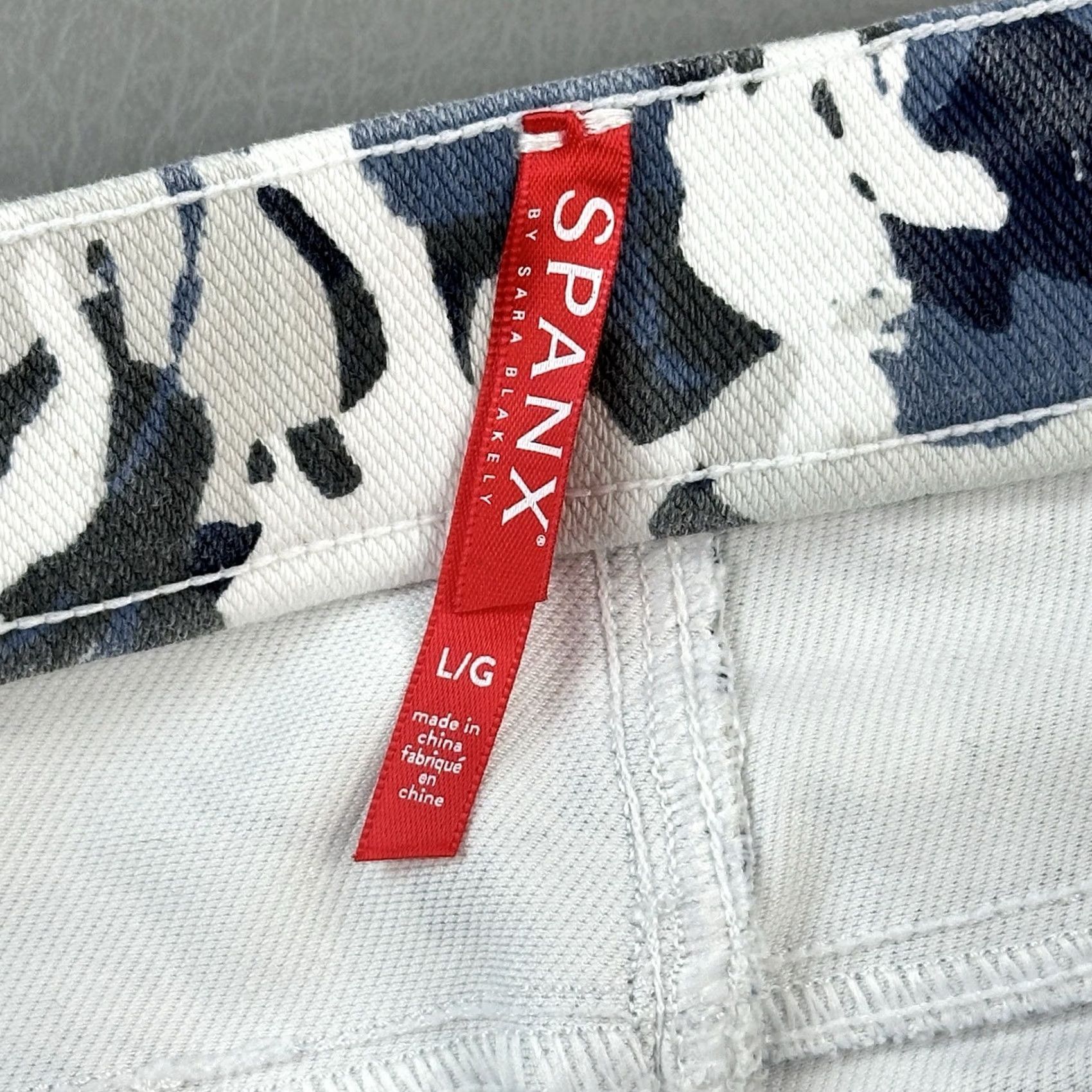 Spanx Spanx Jeani-ish Leggings Womens Large Blue Floral High Rise Shaping Stretch Jeans Style Jegging Fall Spring Summer Winter Women Size 36" / US 14 / IT 50 - 6 Thumbnail