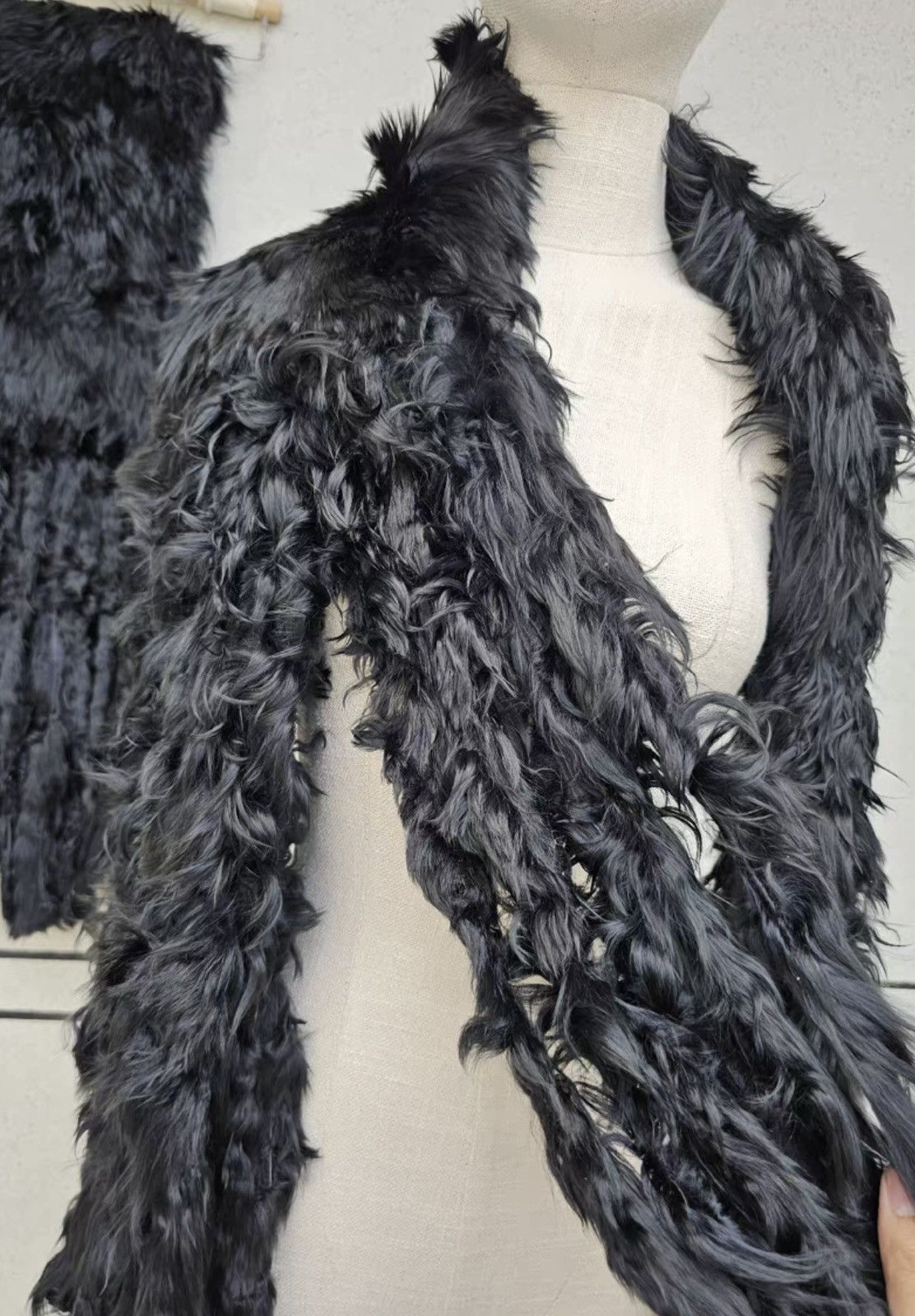 Ann Demeulemeester Ann demeulemeester runway fur vests, scarves Size M / US 6-8 / IT 42-44 - 4 Thumbnail