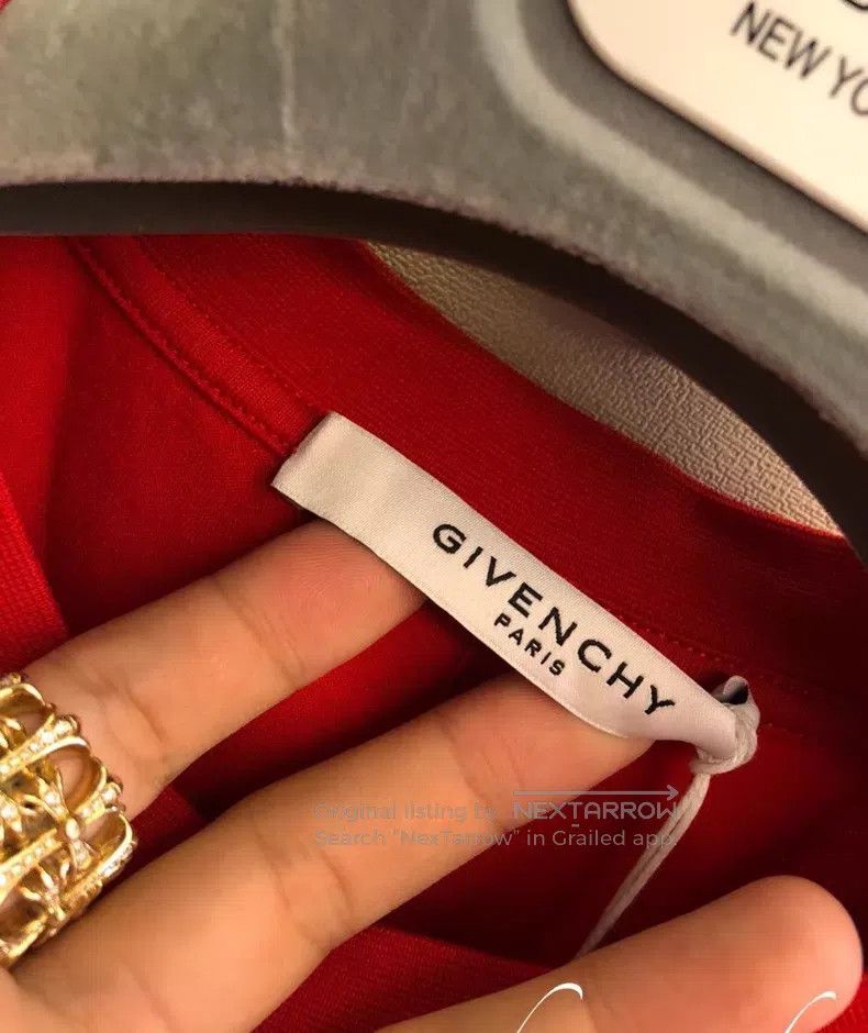 Givenchy Givenchy Mater Red Short Sleeve Size US XS / EU 42 / 0 - 4 Thumbnail
