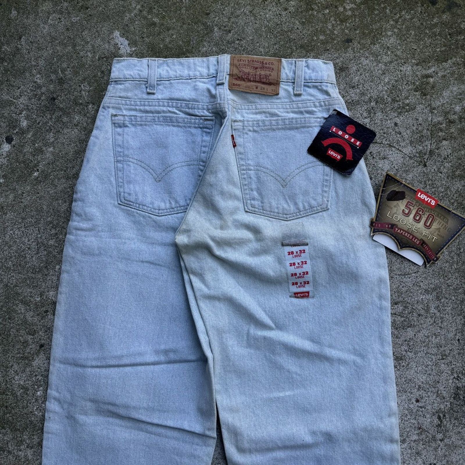Levi's VINTAGE 90s LEVI’S 560 MADE IN USA LOOSE TAPERED DENIM JEANS Size US 27 - 7 Thumbnail