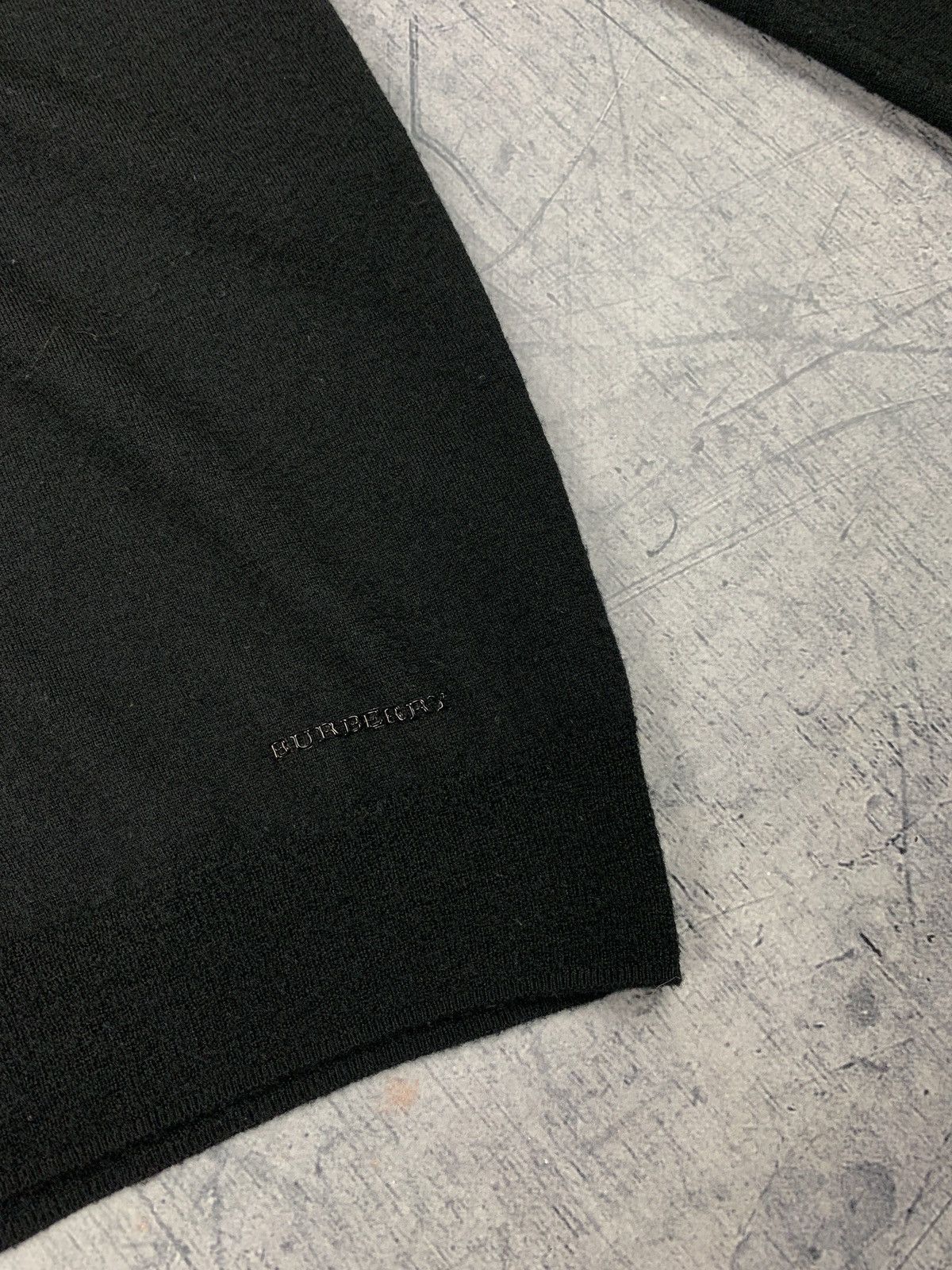 Burberry Burberry London Wool Sweater V-Neck Designer Size US L / EU 52-54 / 3 - 6 Thumbnail