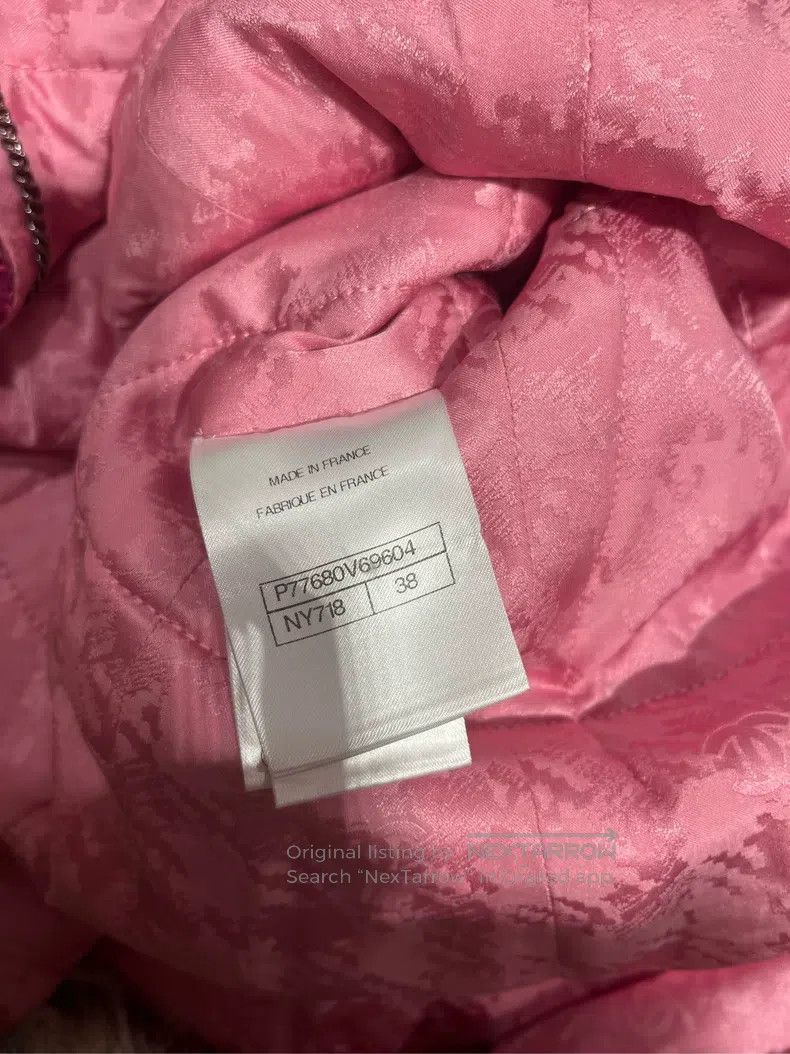 Chanel 24K rose red stitching pink plaid lion relief diamo