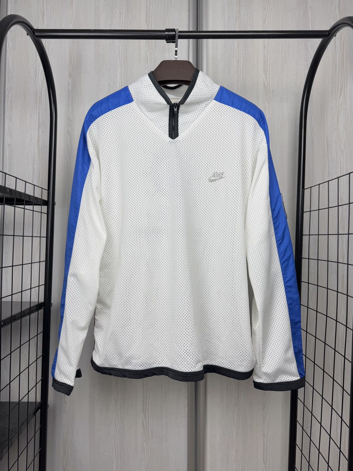 Nike Nike International vintage 90s big logo training jacket Size US L / EU 52-54 / 3 - 1 Thumbnail