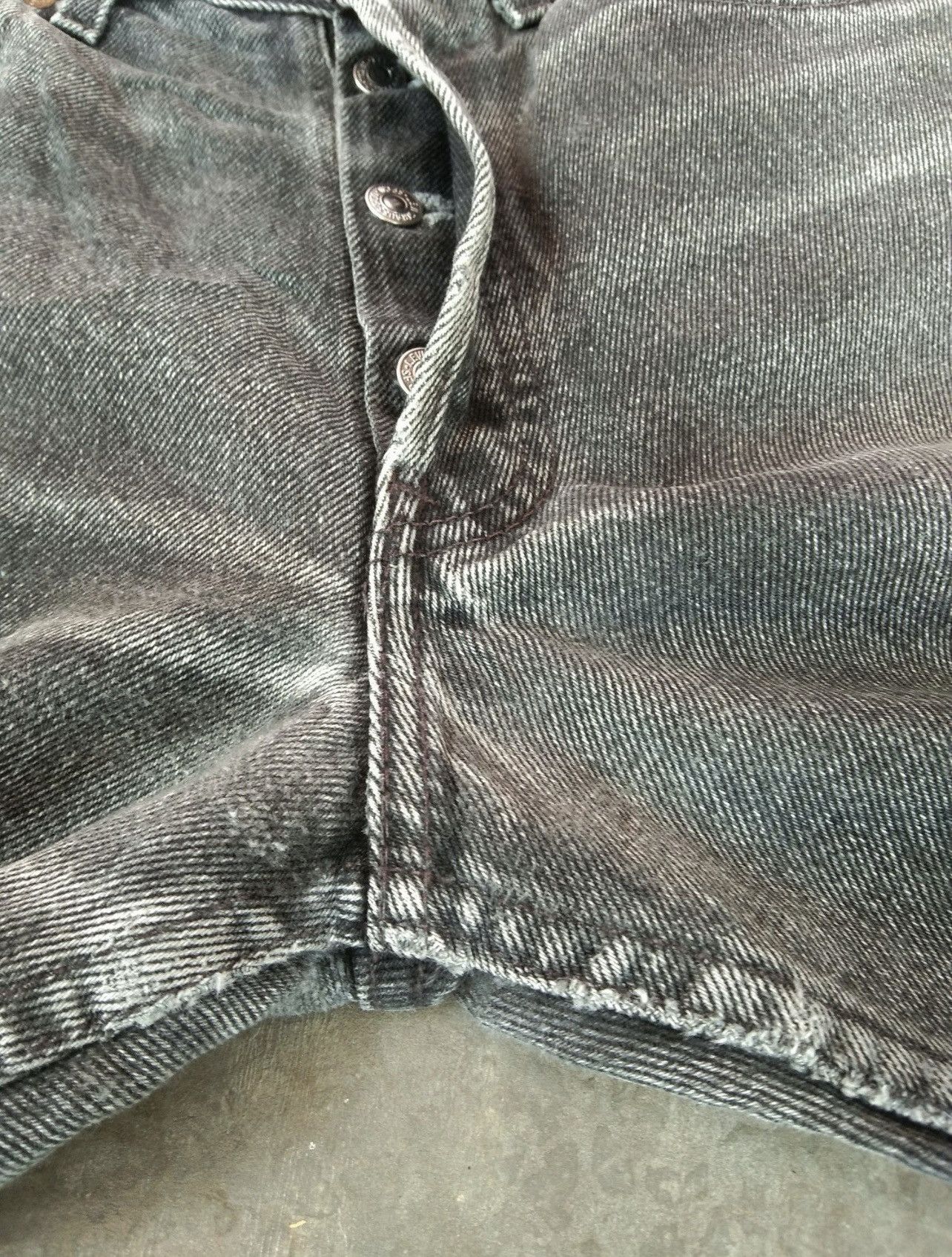 Levi's 90s Vintage Levi's 501 Faded Black Distressed Jeans 30x32 Size US 30 / EU 46 - 10 Thumbnail
