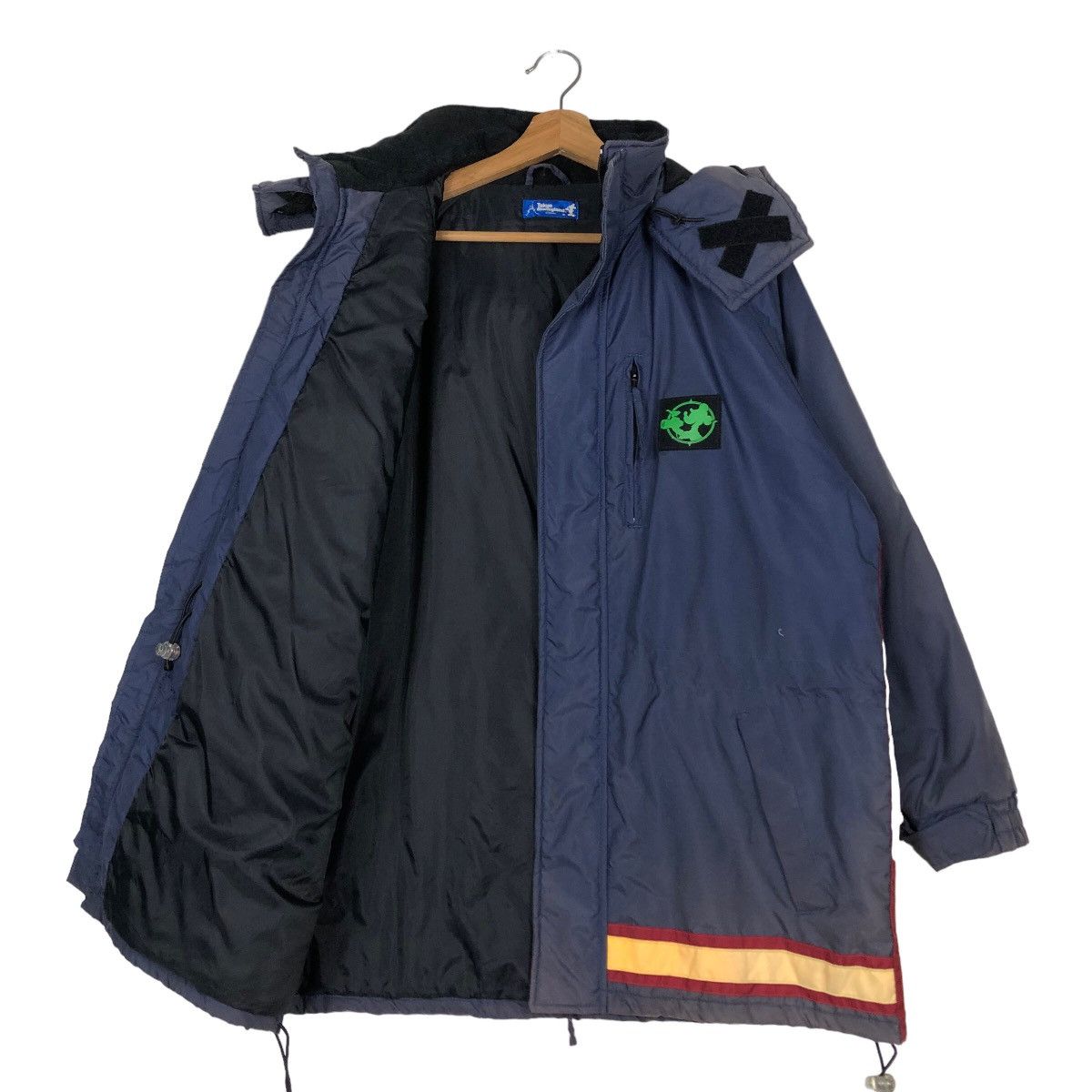 Cartoon Network 🔥Vintage Tokyo Disneyland Cartoon Big Logo Hoodie Jacket Size US M / EU 48-50 / 2 - 11 Thumbnail