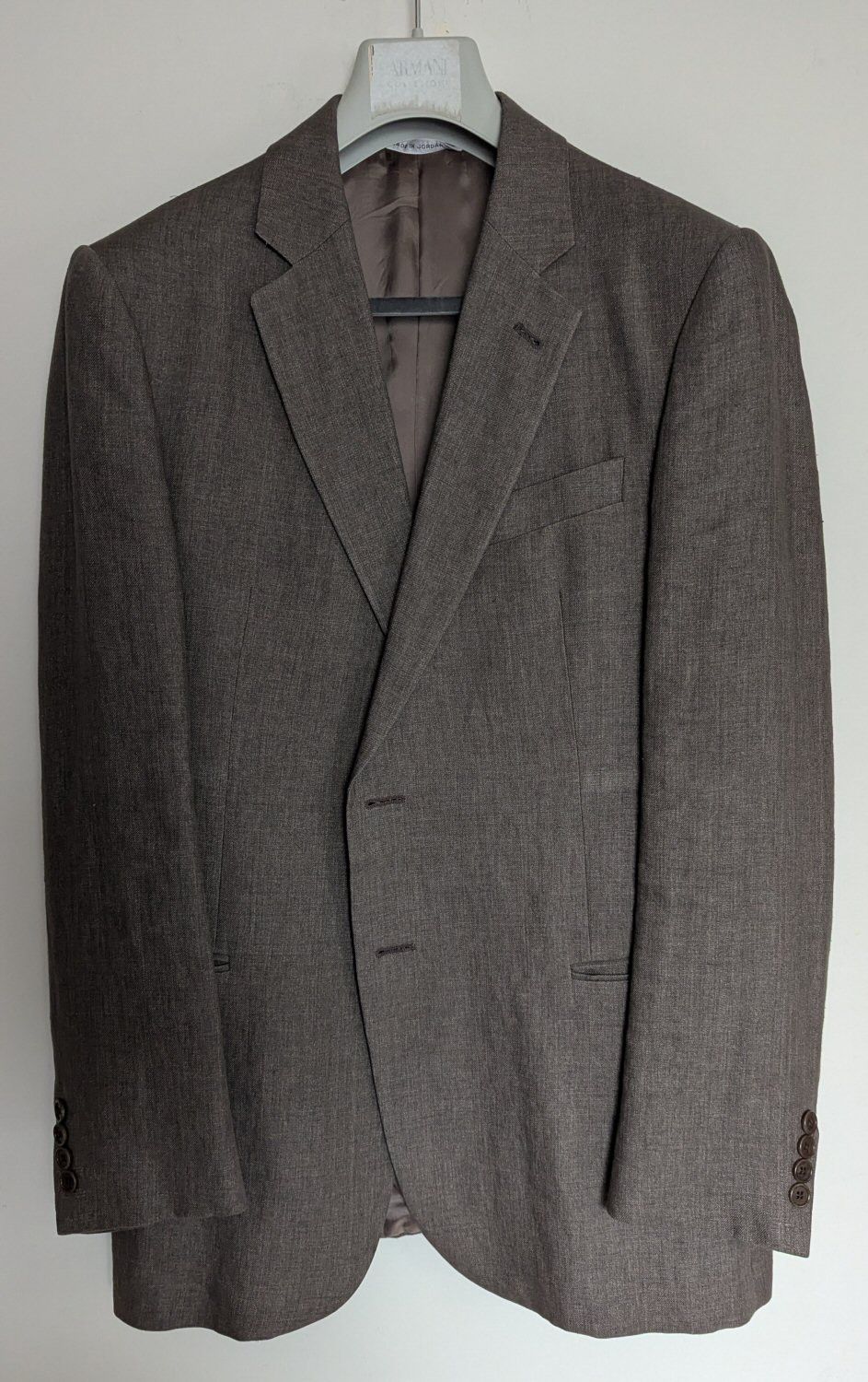 Armani Collezioni Armani 2-Button Single Breasted Beige Crinkled Suit 40R NWT Size 40R - 2 Thumbnail