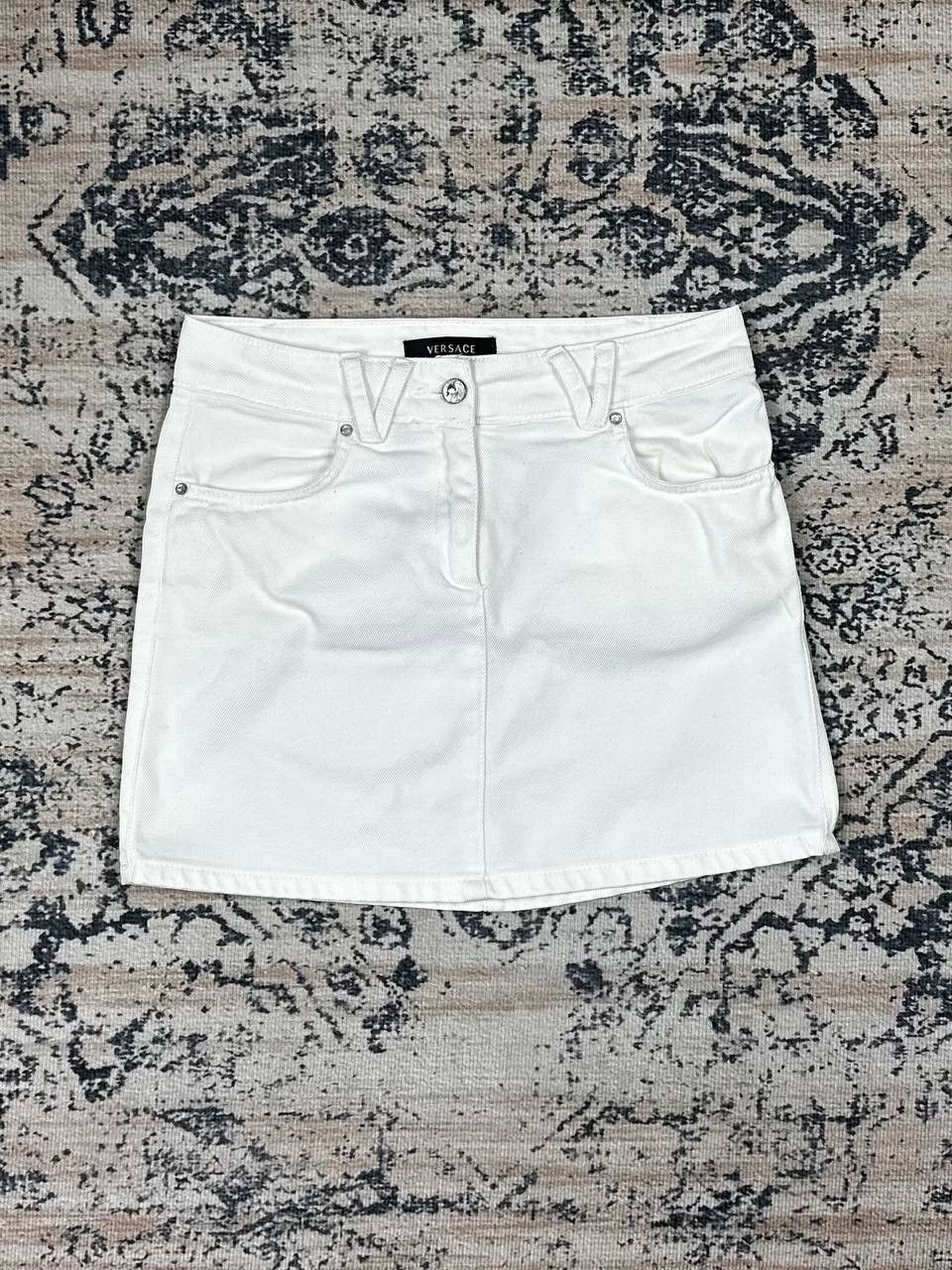 Versace Versace Summer White Denim Y2K Mini Skirt Size 25" / US 0 / IT 36 - 1 Thumbnail