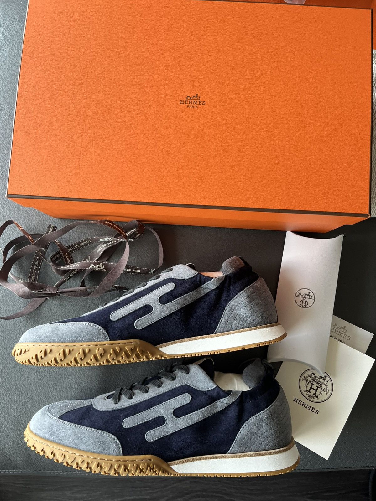 Hermes Runway Hermes Jet Sneaker Brand New Full Set Size US 10.5 / EU 43-44 - 13 Thumbnail