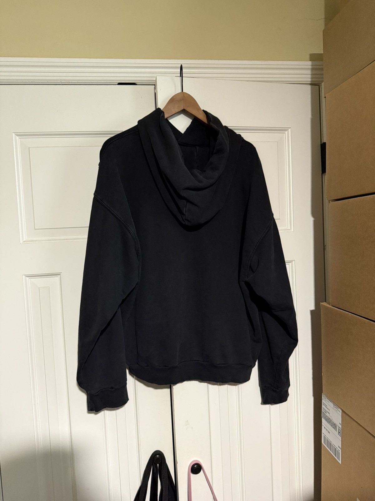 Balenciaga Balenciaga Black Distressed Be Different Hoodie Size US S / EU 44-46 / 1 - 2 Thumbnail