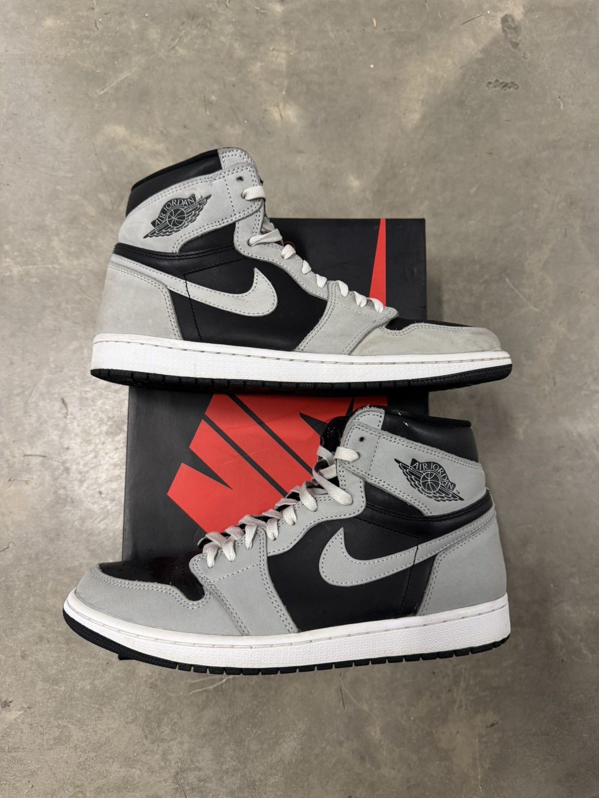Jordan Brand Jordan 1 Retro High OG Shadow 2.0 Size 10.5 Size US 10.5 / EU 43-44 - 2 Thumbnail