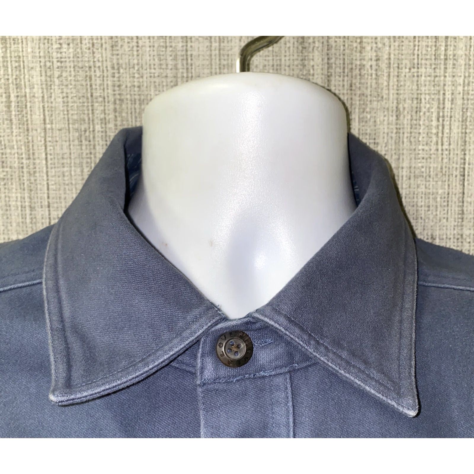 Levi's Levi's Mens Blue Button-Up Shirt XL Long Sleeve Button-Front Collared Cotton Regular Size Type Regular Mens Size US XL / EU 56 / 4 - 3 Thumbnail