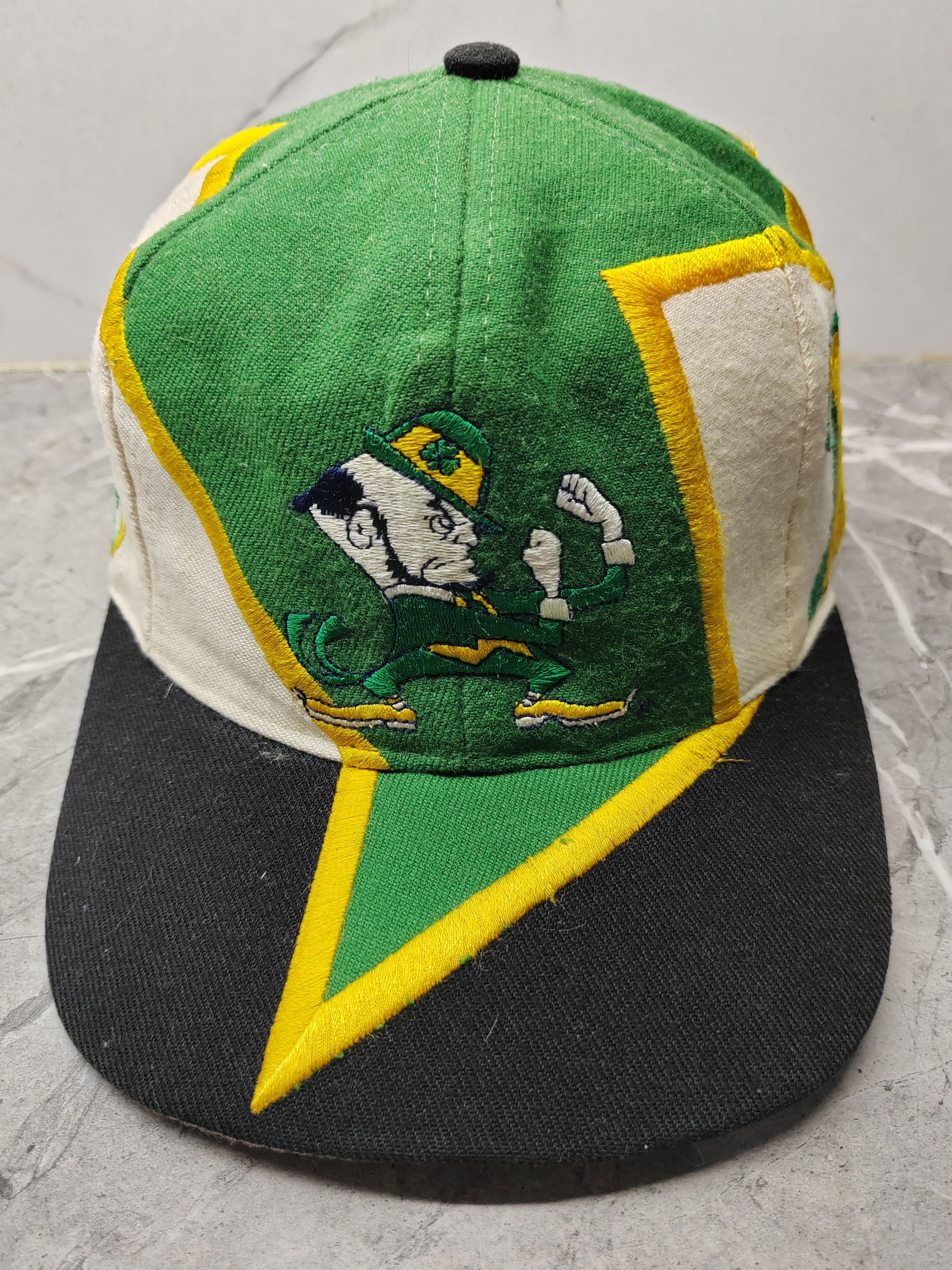 Vintage Vintage Notre Dame Fighting Irish TOW Graffiti Style Cap Size ONE SIZE - 2 Thumbnail