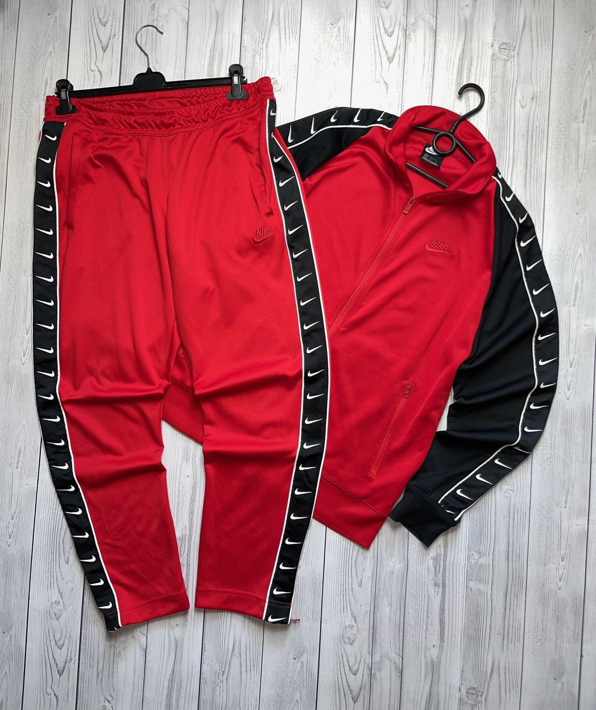 Vintage Vintage Nike tracksuit logo size L logo swoosh stripes rare Size US L / EU 52-54 / 3 - 1 Thumbnail