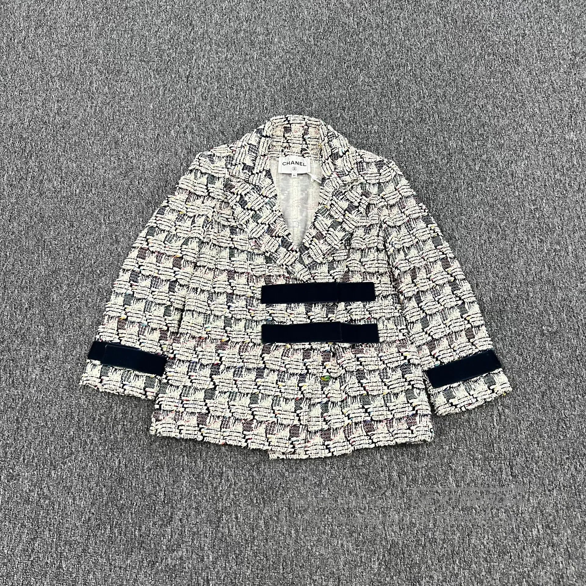Chanel Chanel size 34 Colorful woven magic patch coat| Size S / US 4 / IT 40 - 1 Thumbnail