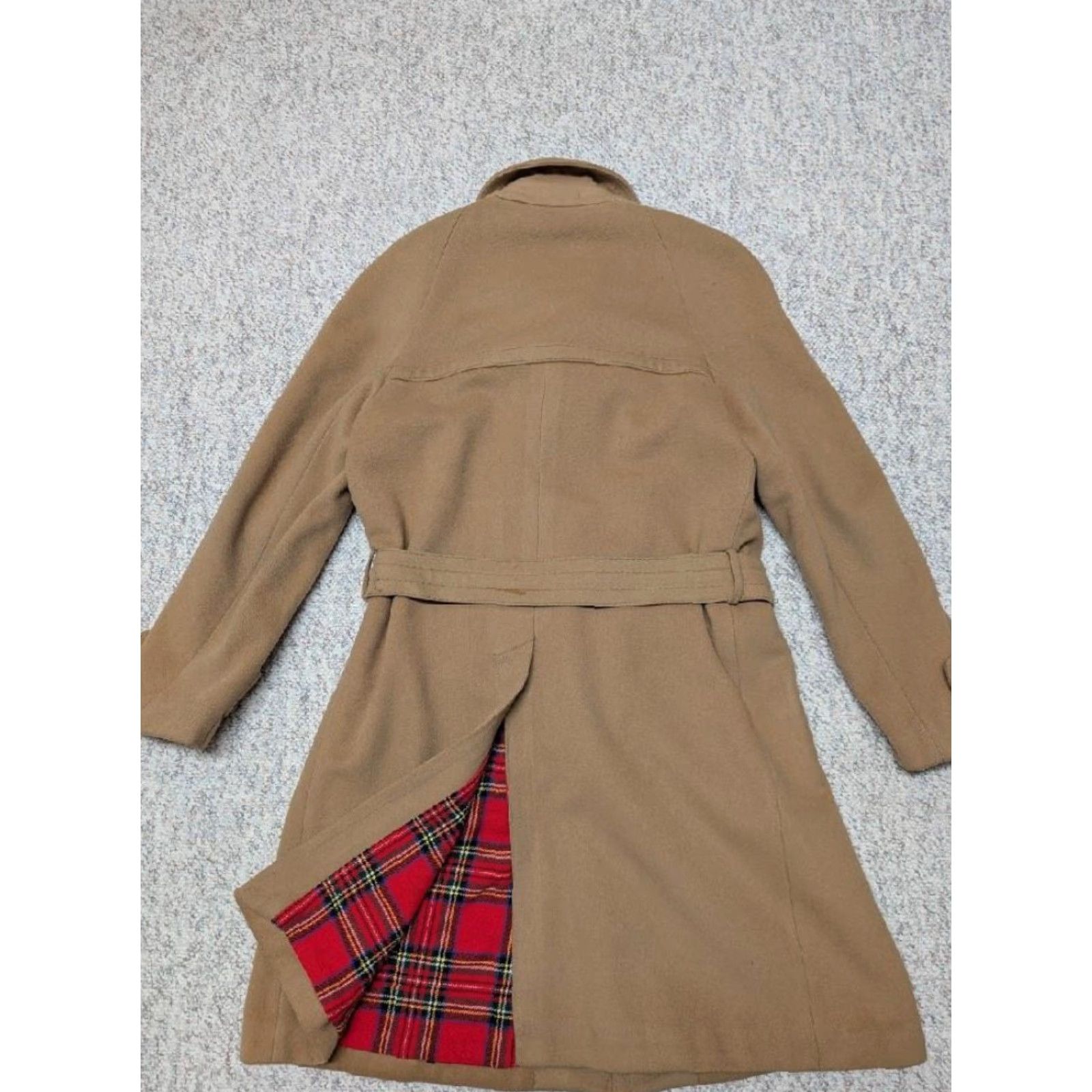 Camel VINTAGE belted overcoat MEN camel brown 40 wool felted wool long coat with belt buckle 40L 40 chest Mens Size US M / EU 48-50 / 2 - 2 Thumbnail