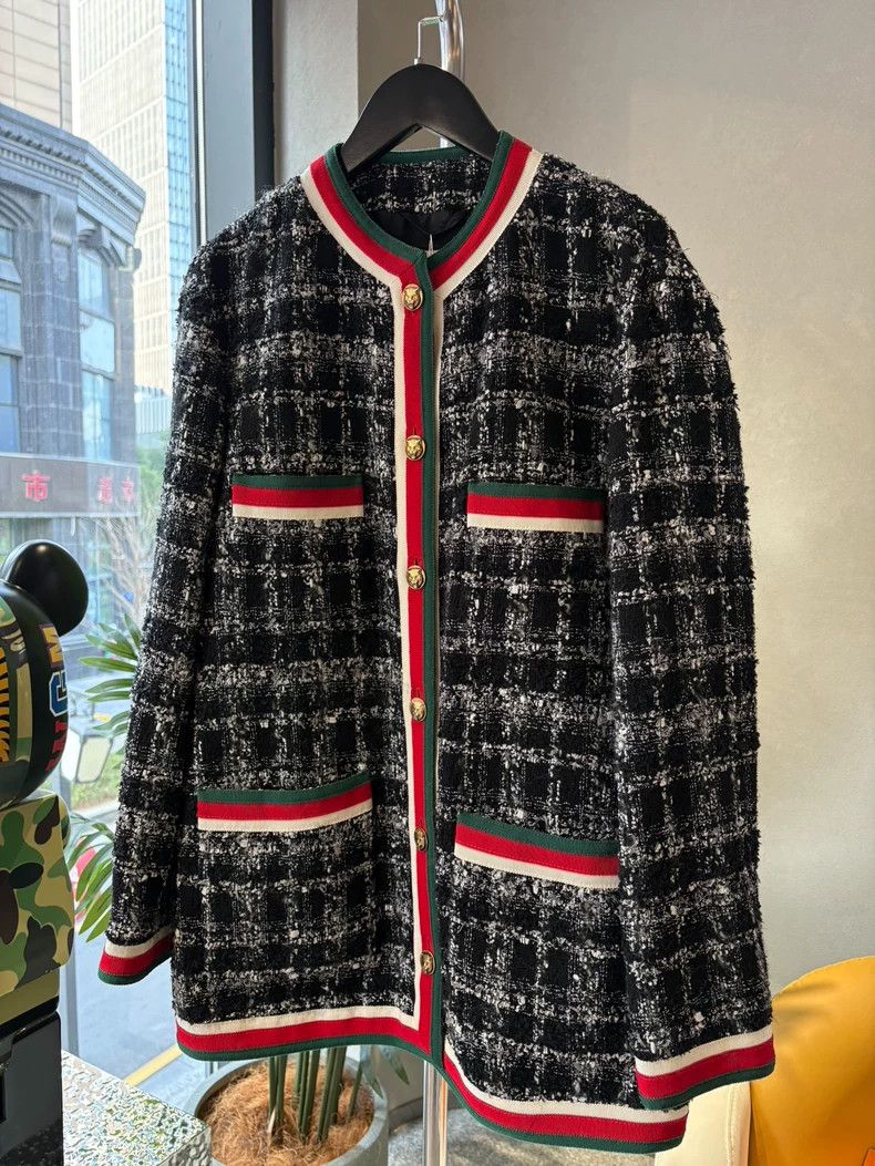 Gucci Gucci Size 38 Classic black coat size 38 2502-Nextarrow Size US XS / EU 42 / 0 - 3 Thumbnail
