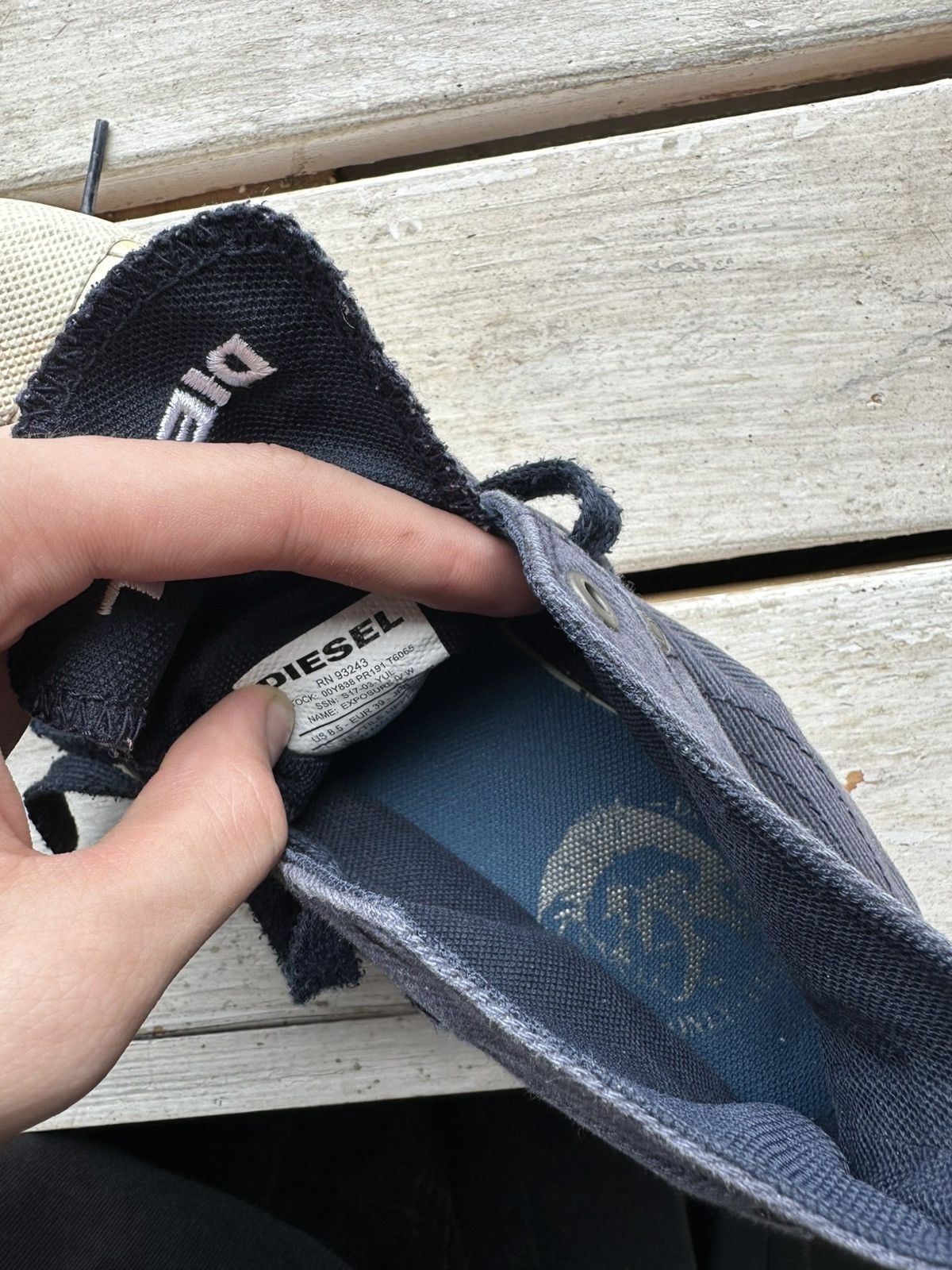 Diesel 🚨VNTG DIESEL DENIM JEANS RARE Y2K IF6WAS9 style DISTRESSED Size US 6 / EU 39 - 18 Thumbnail