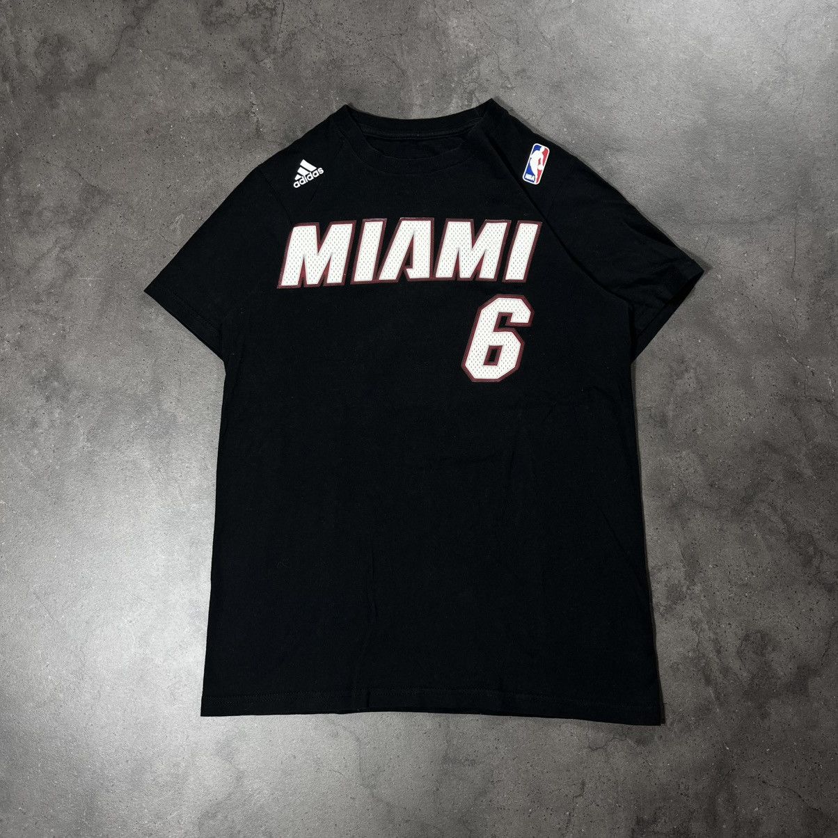Adidas Vintage 2010s Adidas Miami Heat Lebron James Jersey NBA Tee Size US S / EU 44-46 / 1 - 1 Thumbnail