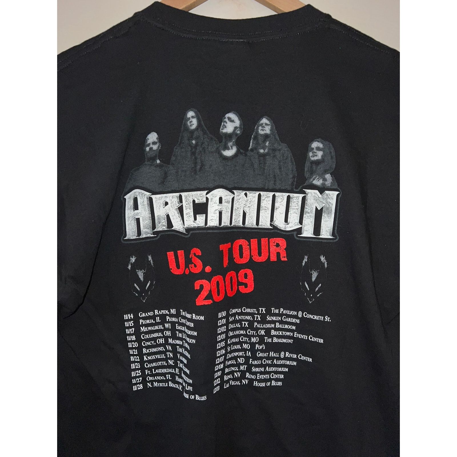 Gildan 2009 Arcanium US Tour Concert Black Shirt Tee 2000s M Medium Size US M / EU 48-50 / 2 - 6 Thumbnail