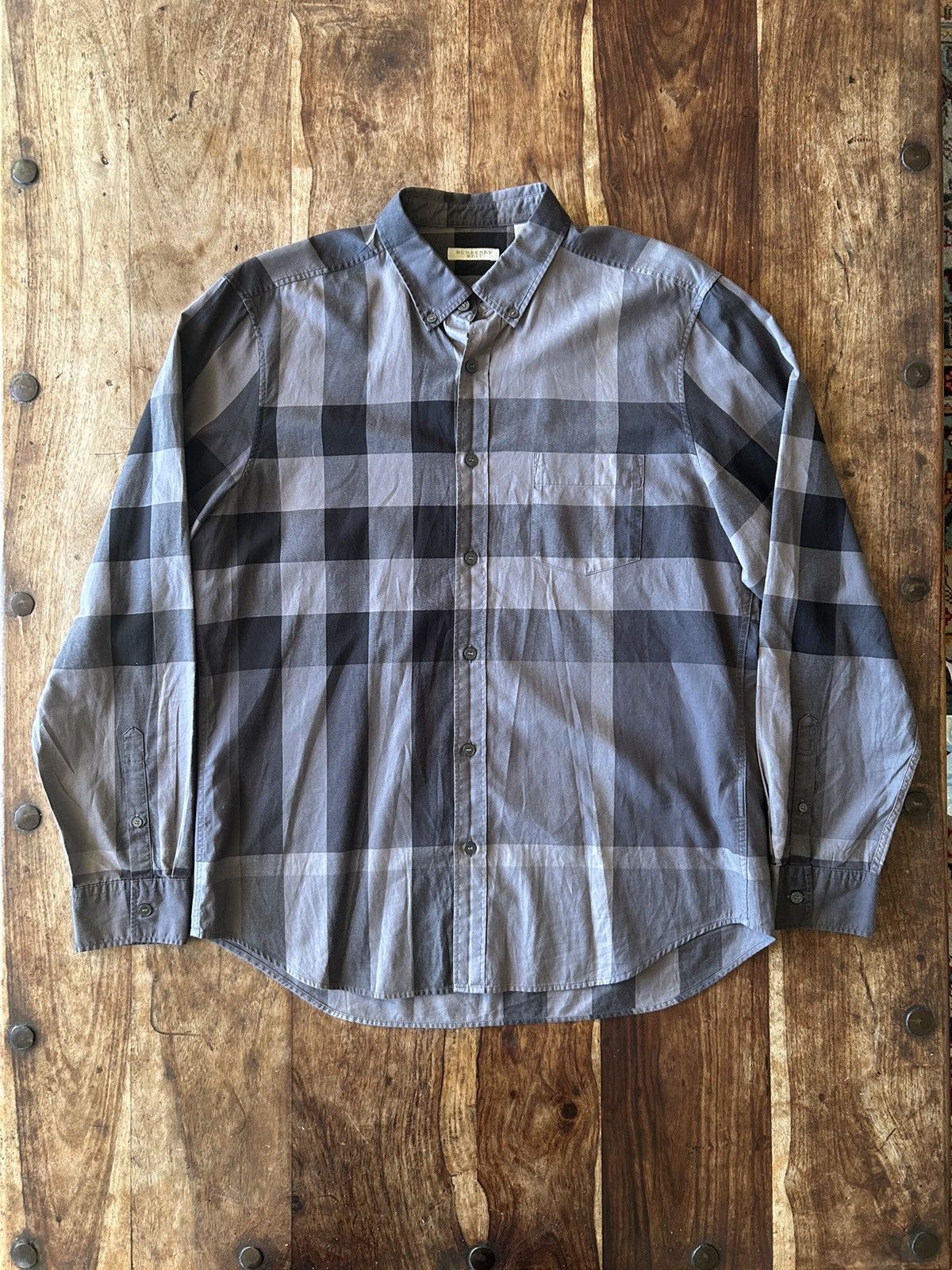 Burberry 2010s Burberry Brit Checkered Grey Black Shirt Size US L / EU 52-54 / 3 - 1 Thumbnail