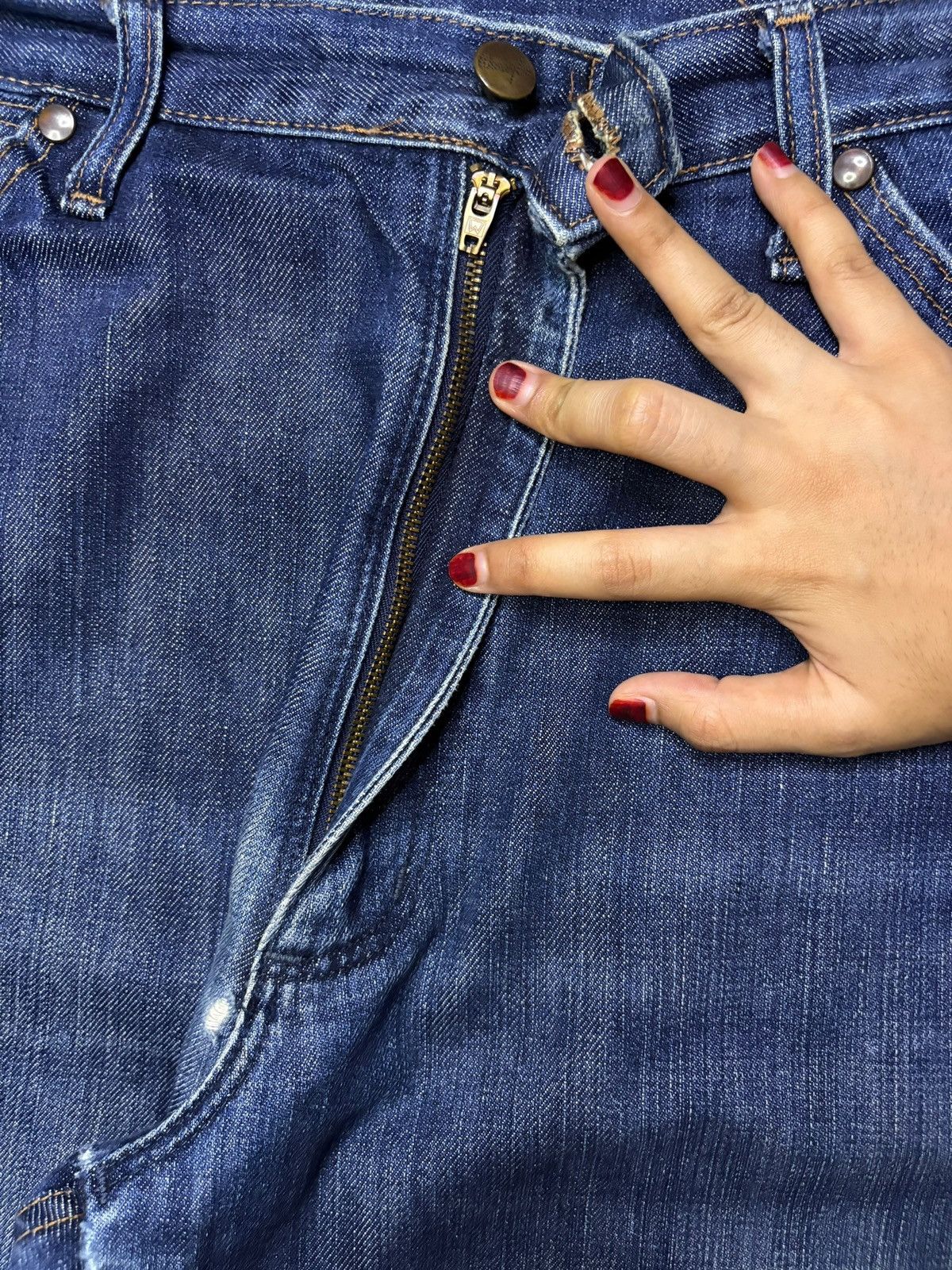 Wrangler Vintage Wrangler Blue Wash Distressed Loose Baggy Jeans Size US 36 / EU 52 - 3 Thumbnail