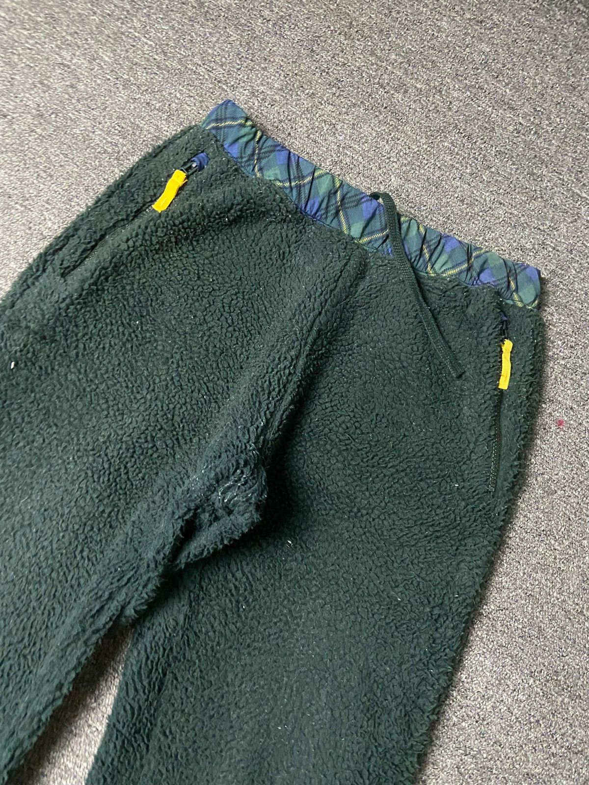 JW Anderson × Uniqlo Uniqlo x JW Anderson Pile Lined Fleece Jogger Pants (170) Size US 28 / EU 44 - 6 Thumbnail