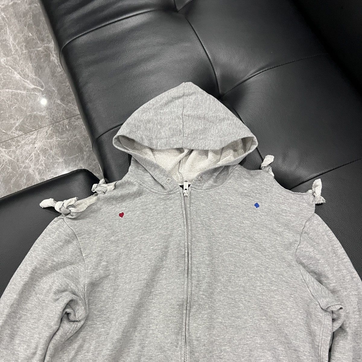 Undercover Undercover SS16 Playing Card Deconstructed Strap Hoodie Size US S / EU 44-46 / 1 - 3 Thumbnail