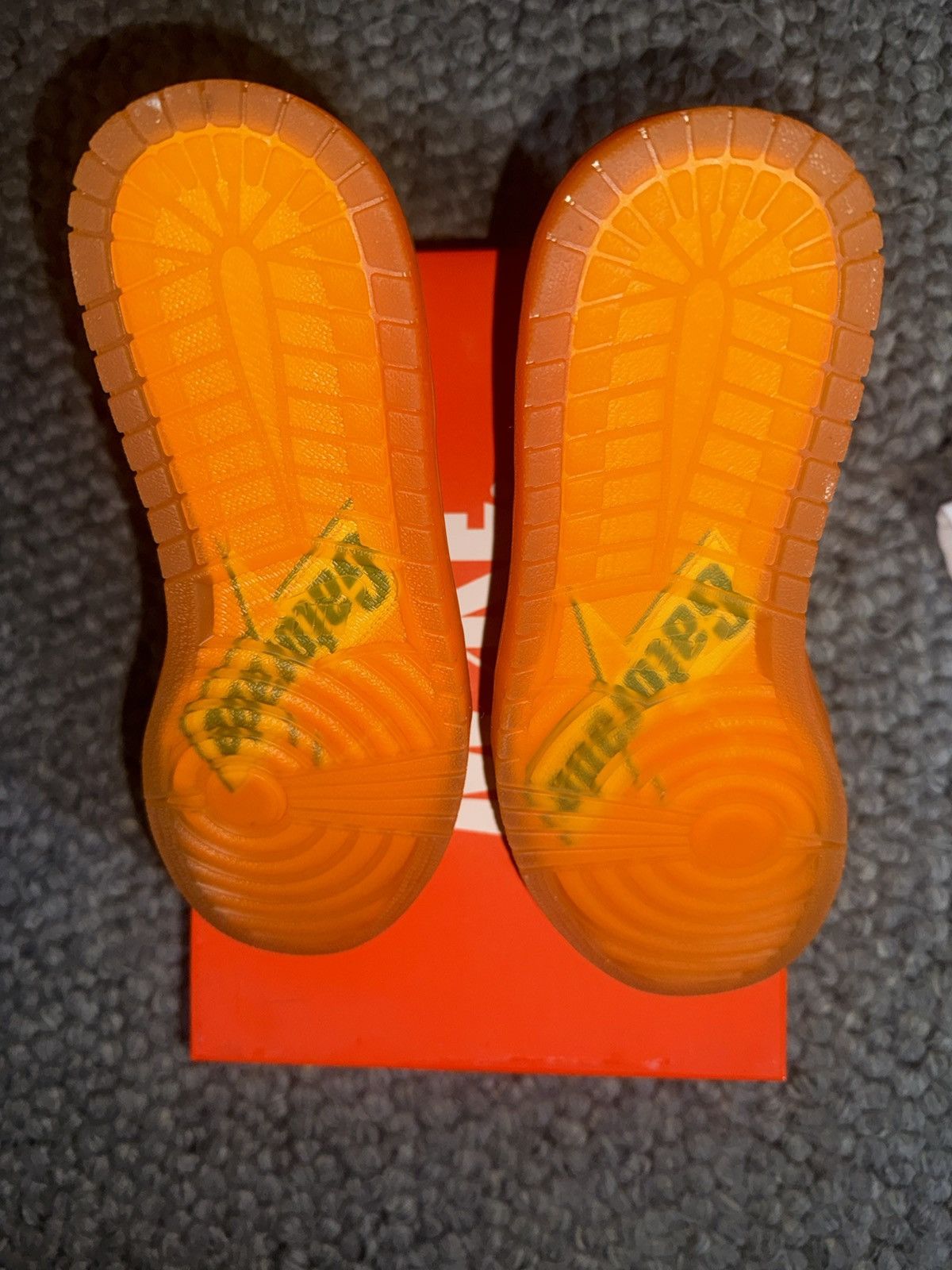 Jordan Brand Jordan 1 Retro High Gatorade Orange Peel Size US 10.5 / EU 43-44 - 12 Thumbnail