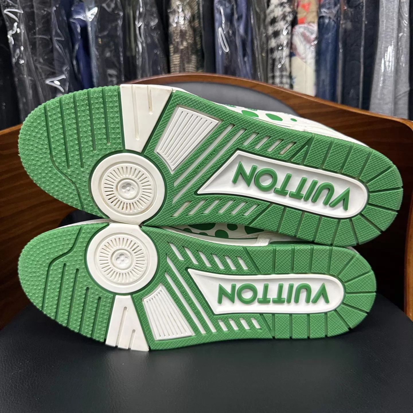 Louis Vuitton LV Trainer x Yayoi Kusama White Green 7/41 BNIB Size US 8 / EU 41 - 8 Thumbnail
