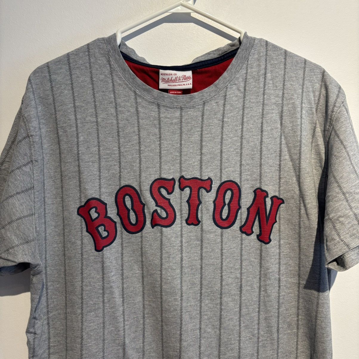 MLB × Mitchell & Ness Boston Red Sox Vintage Striped Gray T Shirt Size US L / EU 52-54 / 3 - 3 Thumbnail