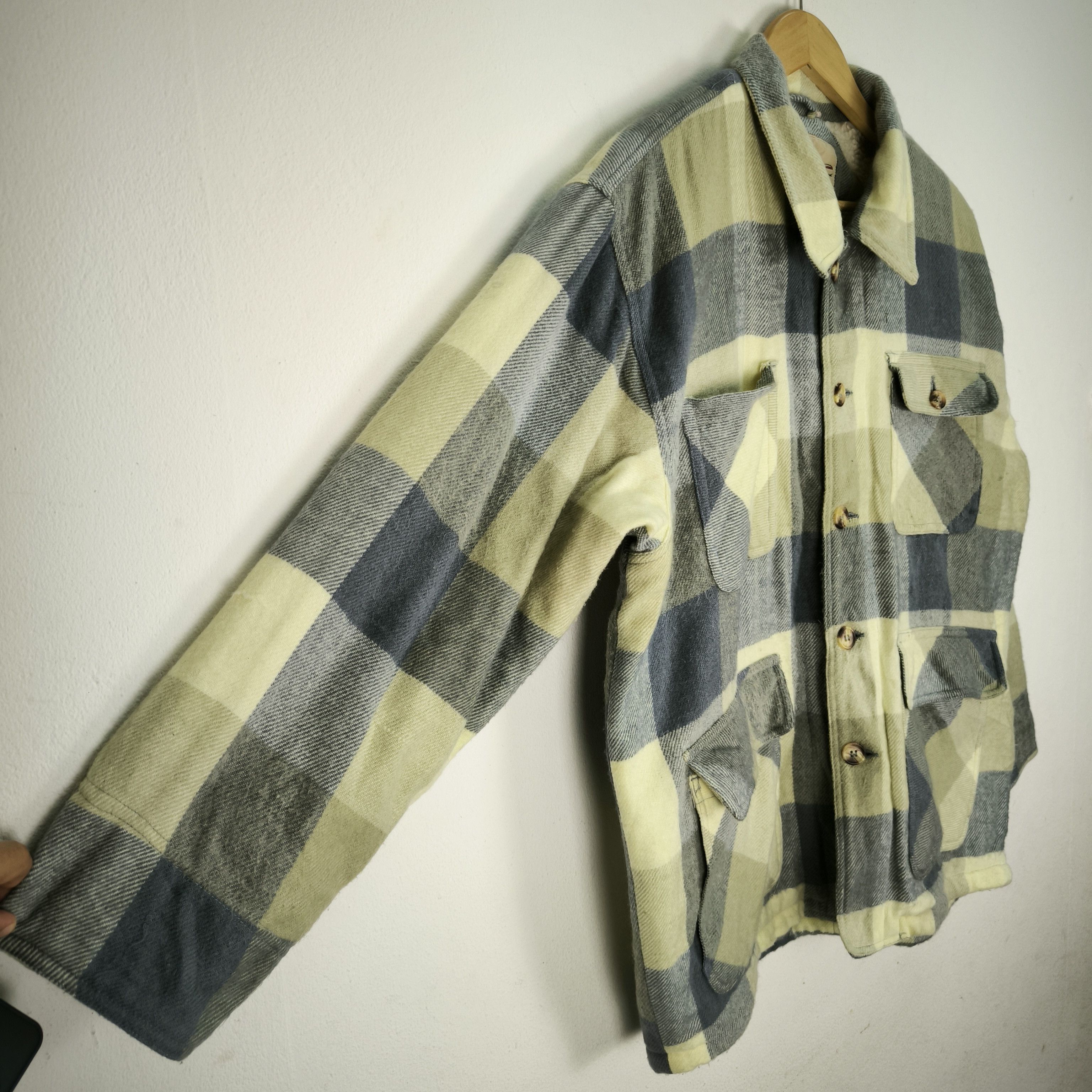 Flannel Rare Japanese Brand Sherpa Flannel Jacket Size US L / EU 52-54 / 3 - 3 Thumbnail