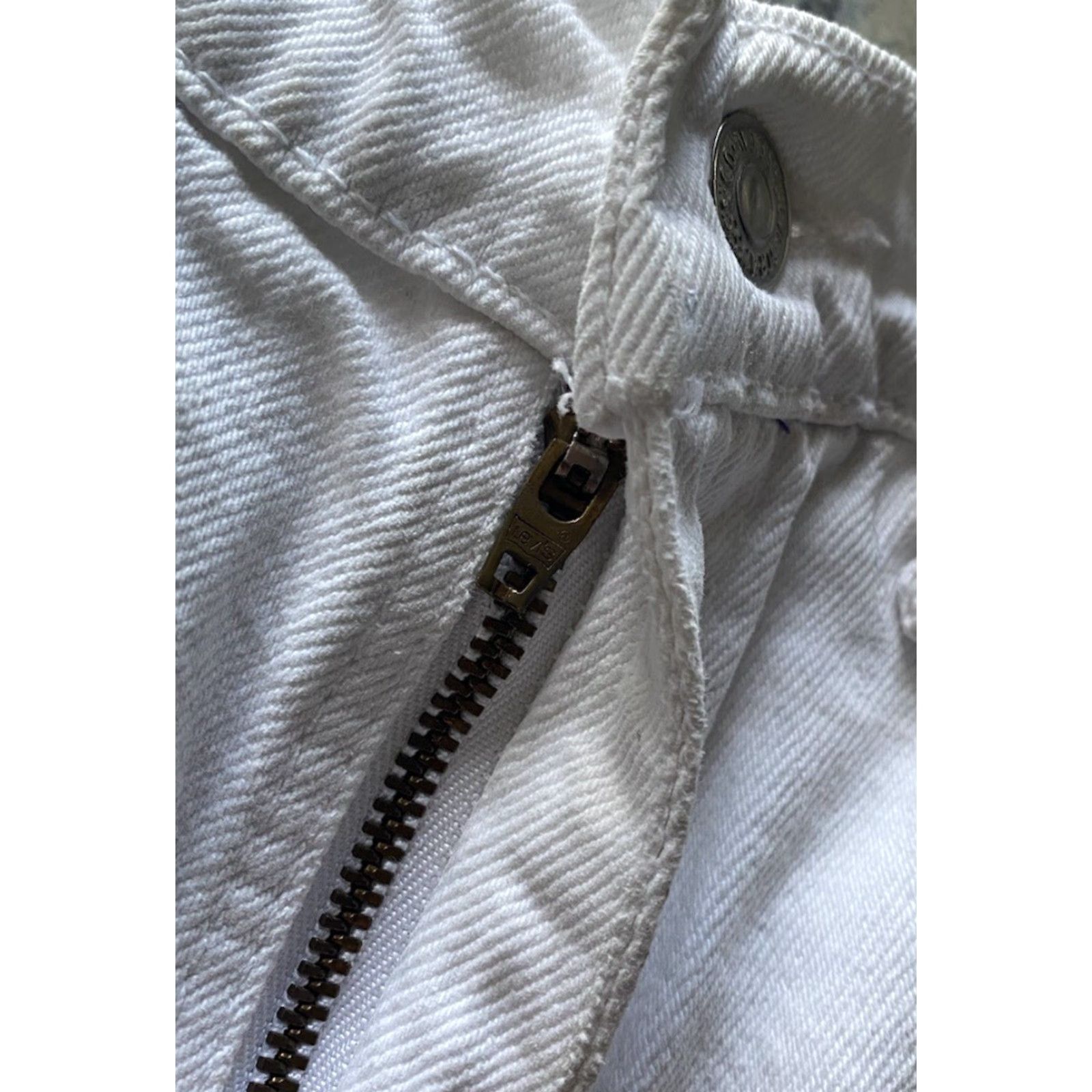 Levi's VINTAGE Levi’s 565 Orange Tab Shorts Denim White Men 30 Regular Shorts White Denim Men 30 Vintage Size US 30 / EU 46 - 4 Thumbnail