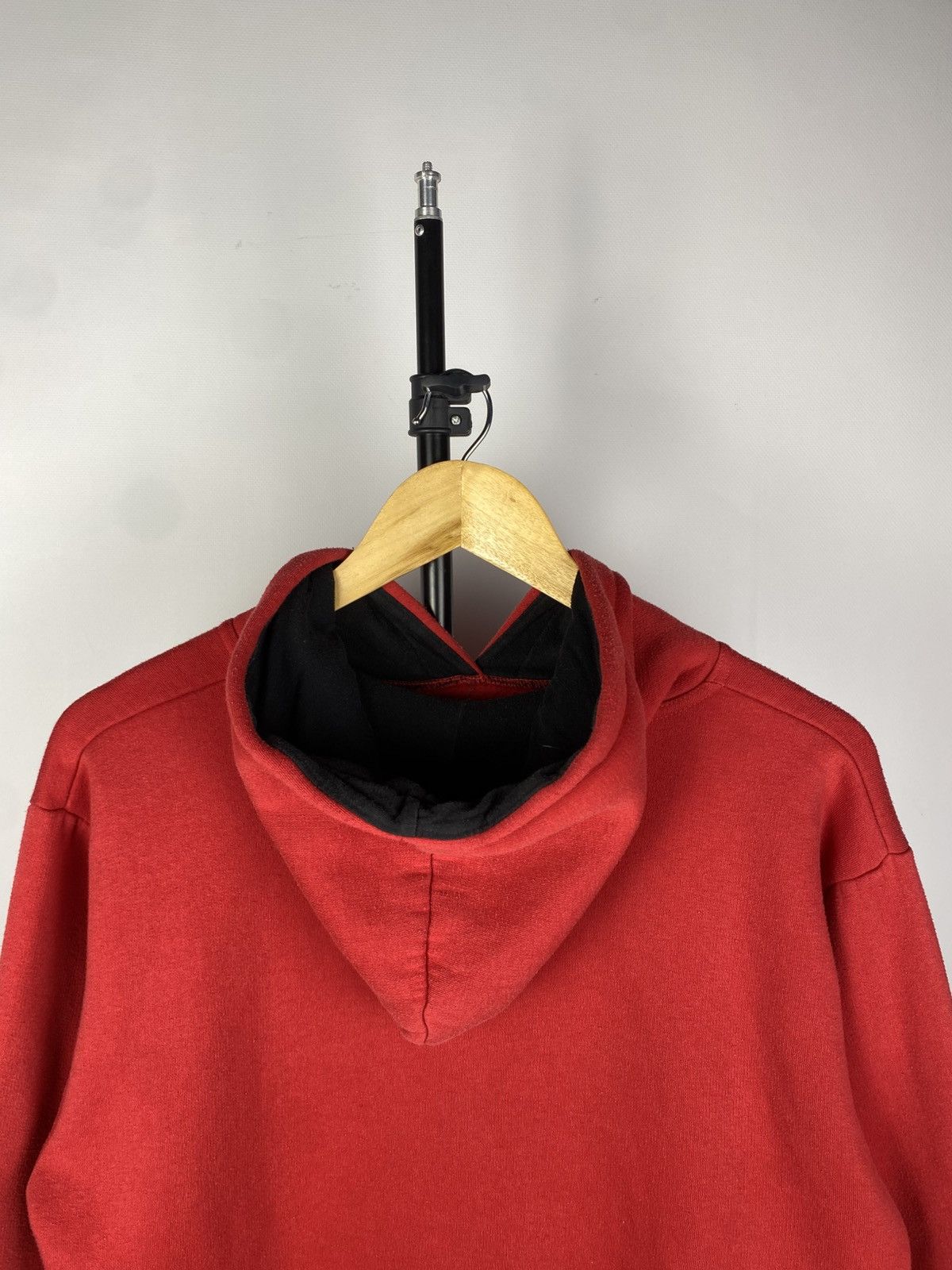 Nike × Vintage Vintage 90s Nike Faded Red y2k baggy sk8 hoodie Size US S / EU 44-46 / 1 - 5 Thumbnail